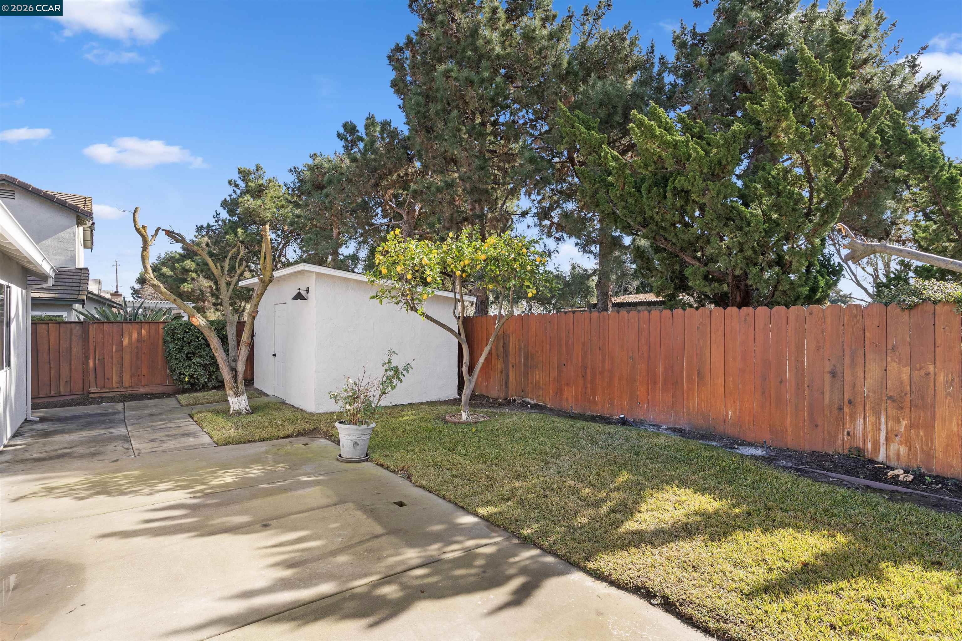 Detail Gallery Image 40 of 47 For 2025 Truman Ln, Oakley,  CA 94561 - 3 Beds | 2 Baths