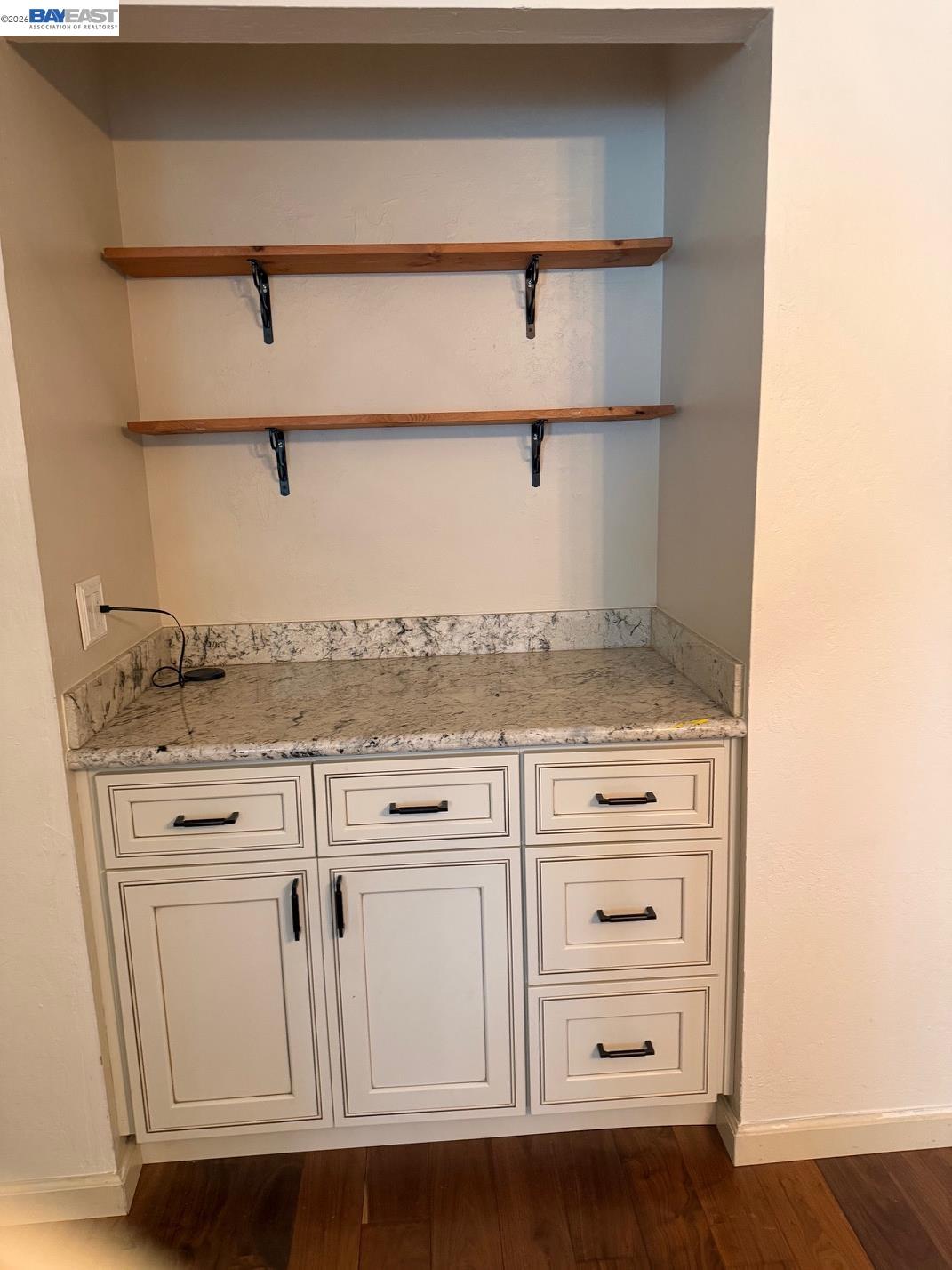 Detail Gallery Image 8 of 26 For 320 N Civic Dr #103,  Walnut Creek,  CA 94596 - 2 Beds | 2 Baths