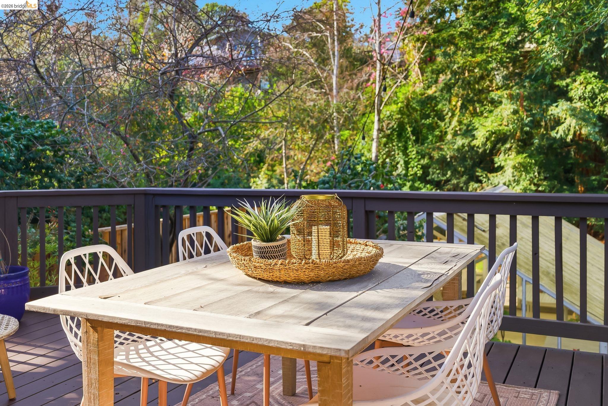 Detail Gallery Image 26 of 40 For 4061 Whittle Ave, Oakland,  CA 94602 - 2 Beds | 1 Baths