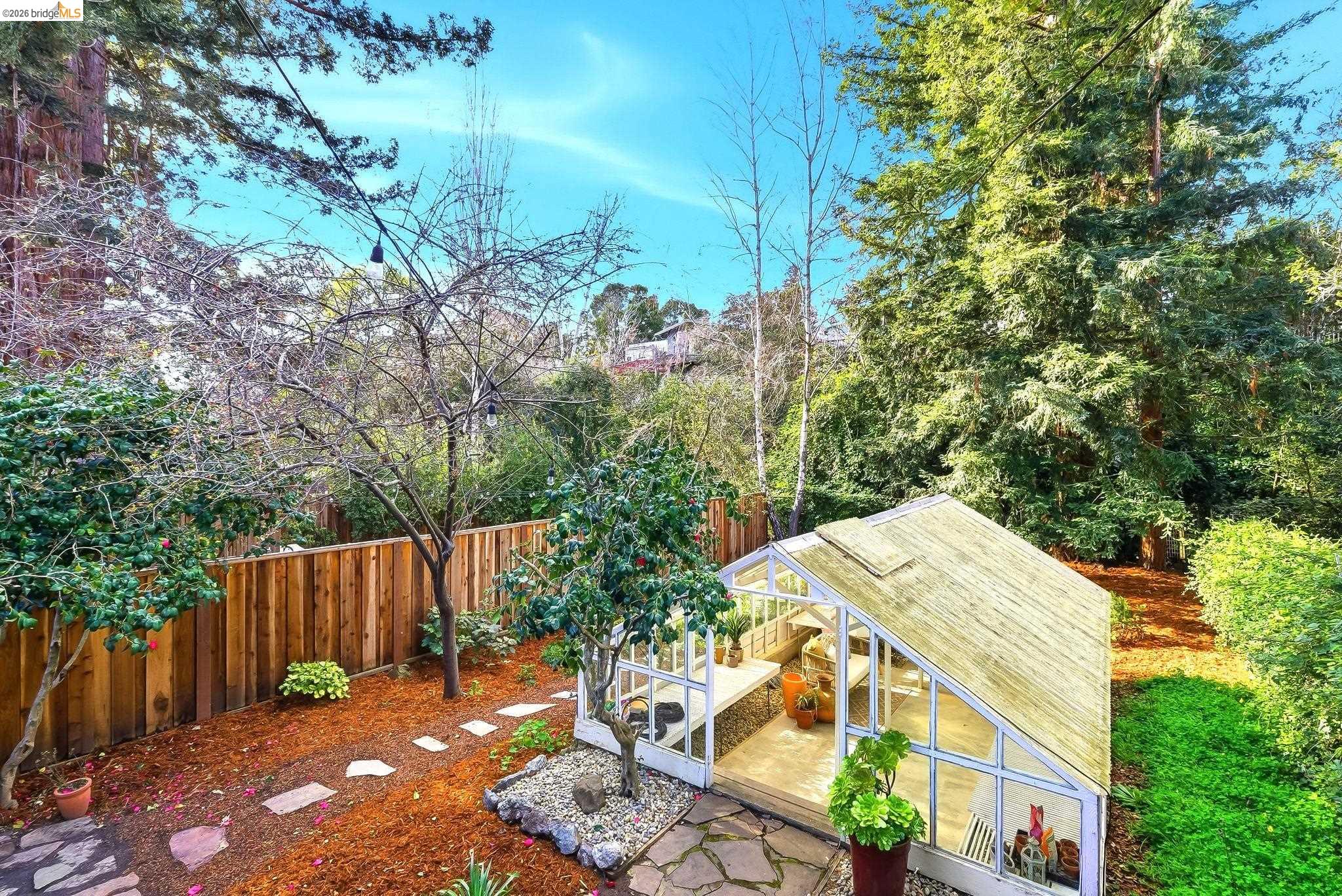 Detail Gallery Image 29 of 40 For 4061 Whittle Ave, Oakland,  CA 94602 - 2 Beds | 1 Baths