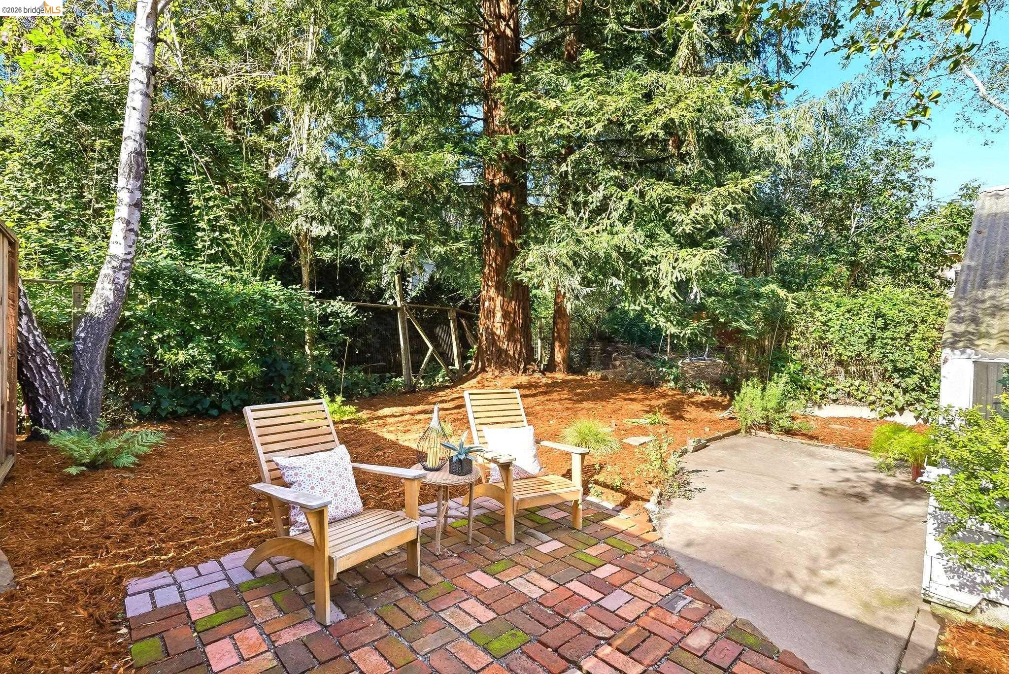 Detail Gallery Image 33 of 40 For 4061 Whittle Ave, Oakland,  CA 94602 - 2 Beds | 1 Baths