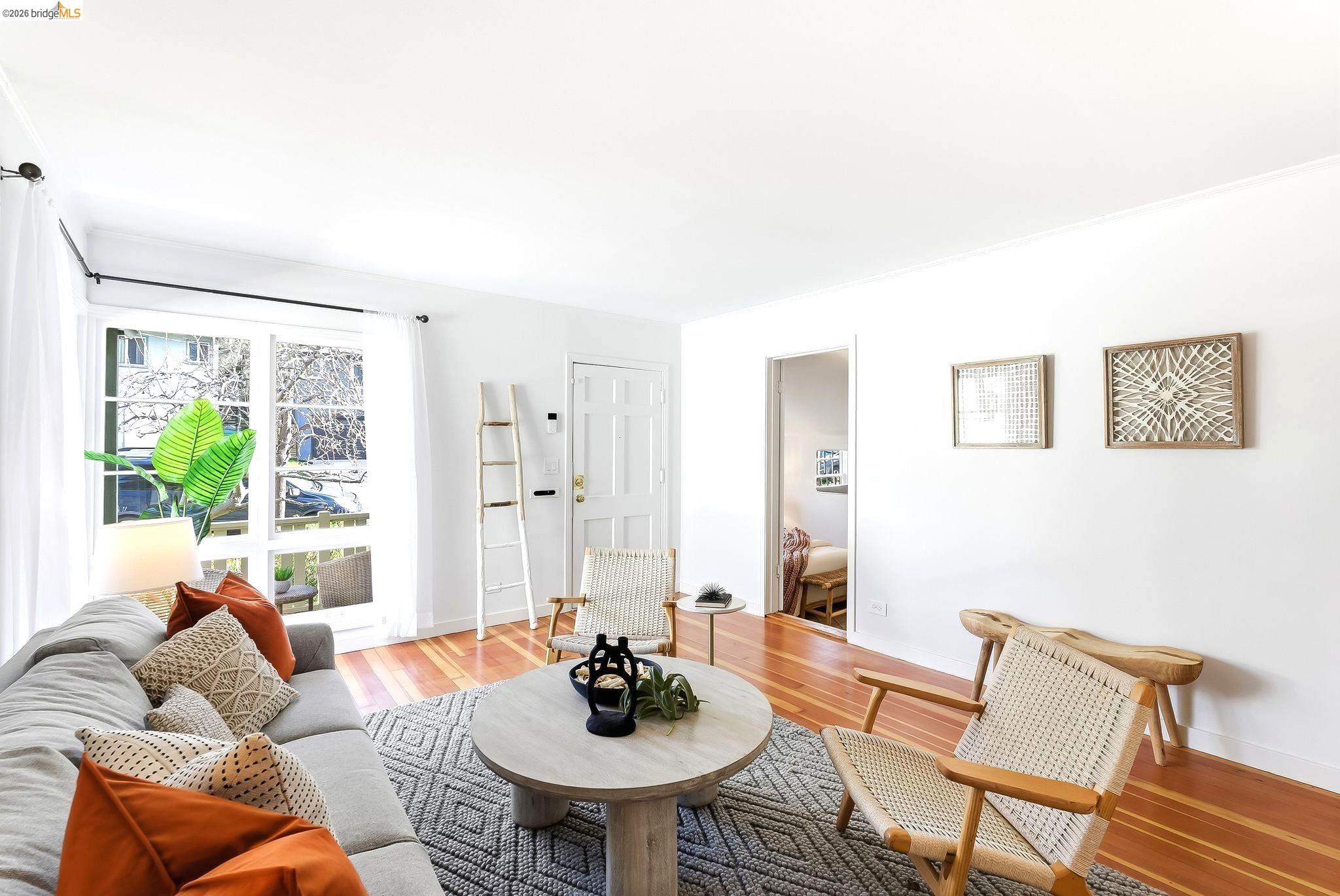 Detail Gallery Image 9 of 40 For 4061 Whittle Ave, Oakland,  CA 94602 - 2 Beds | 1 Baths