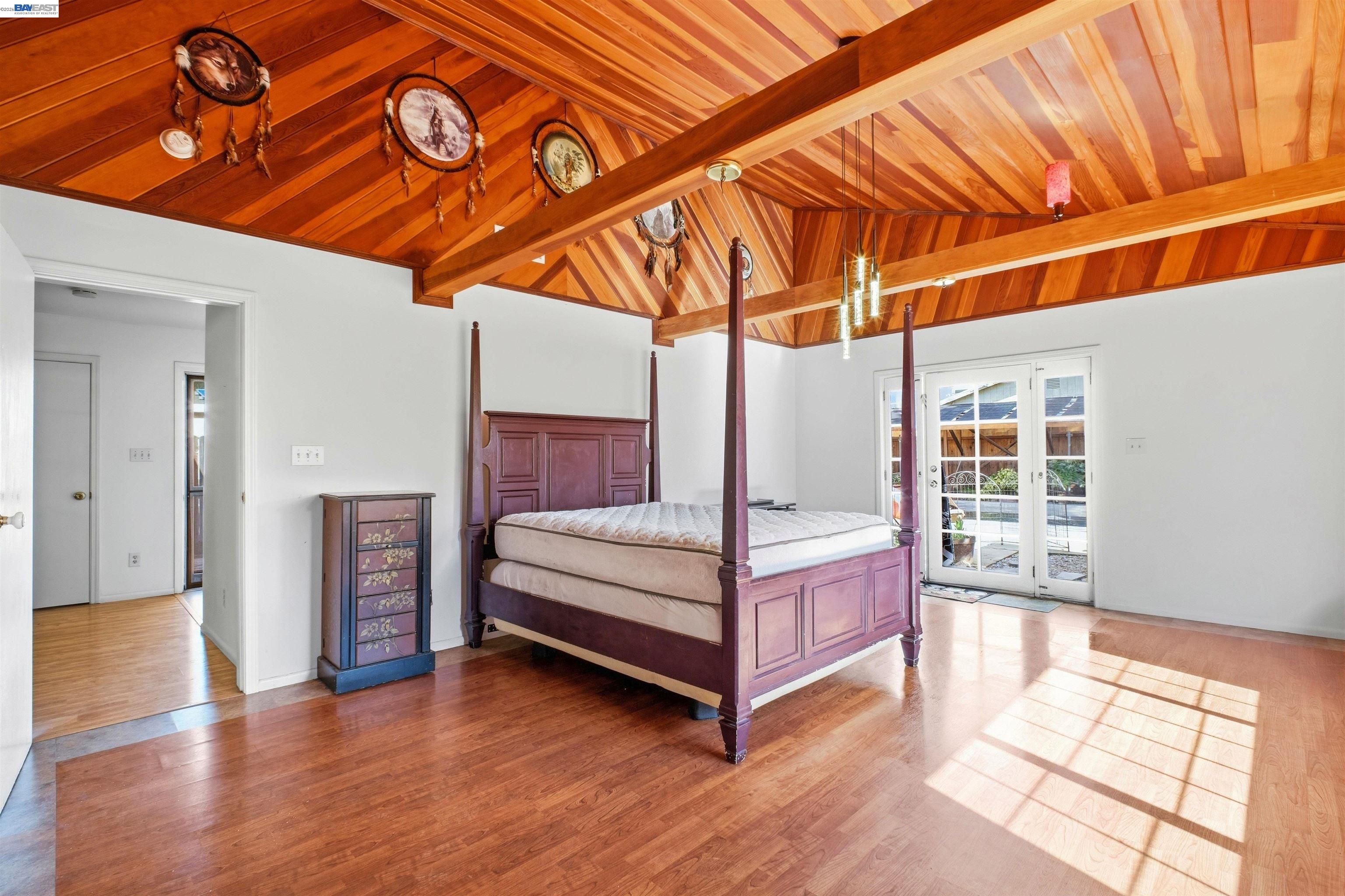 Detail Gallery Image 10 of 13 For 456 Lewis Ave, San Leandro,  CA 94577 - 4 Beds | 2 Baths