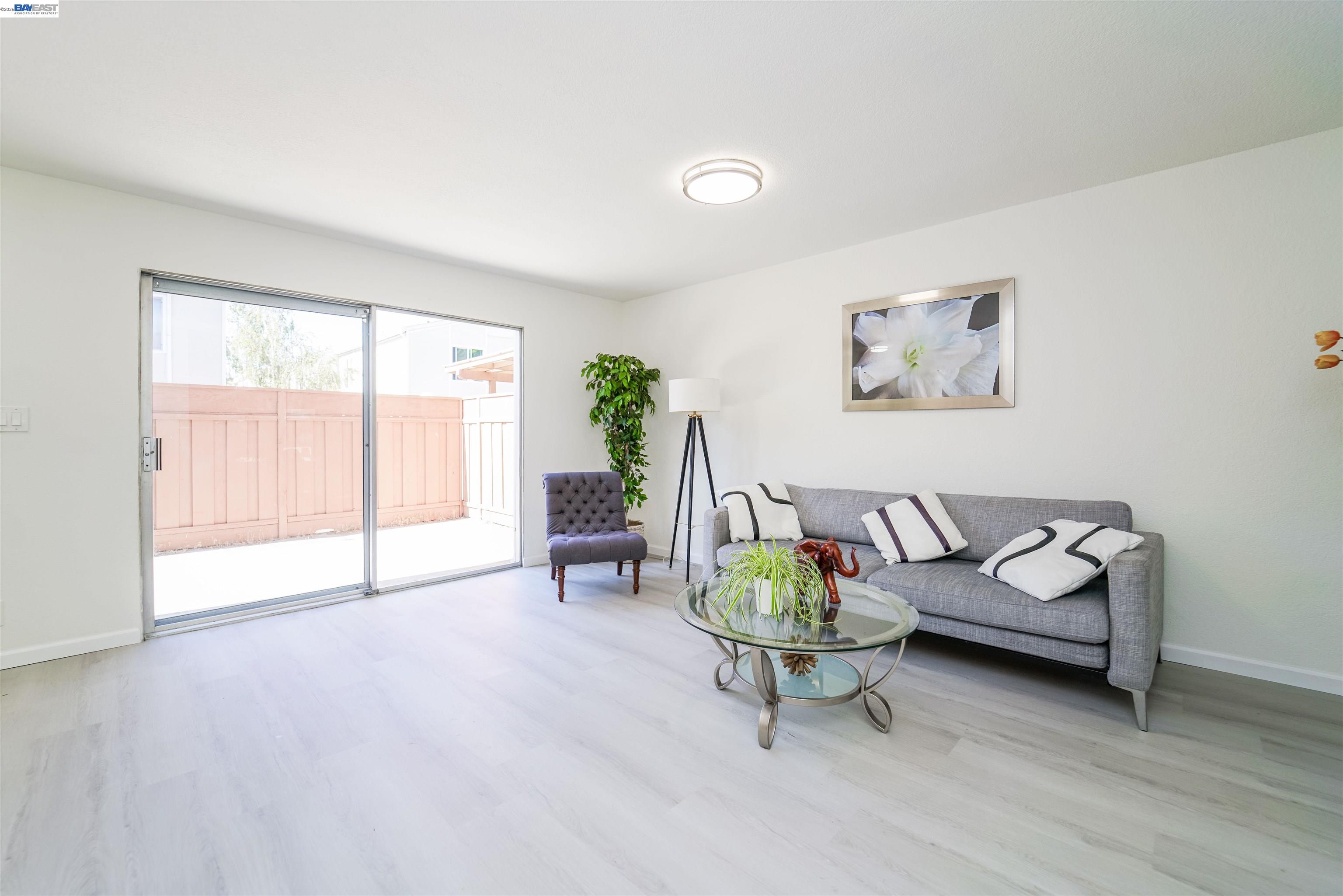 Photo #5: 41124698 Listing: Photo #5