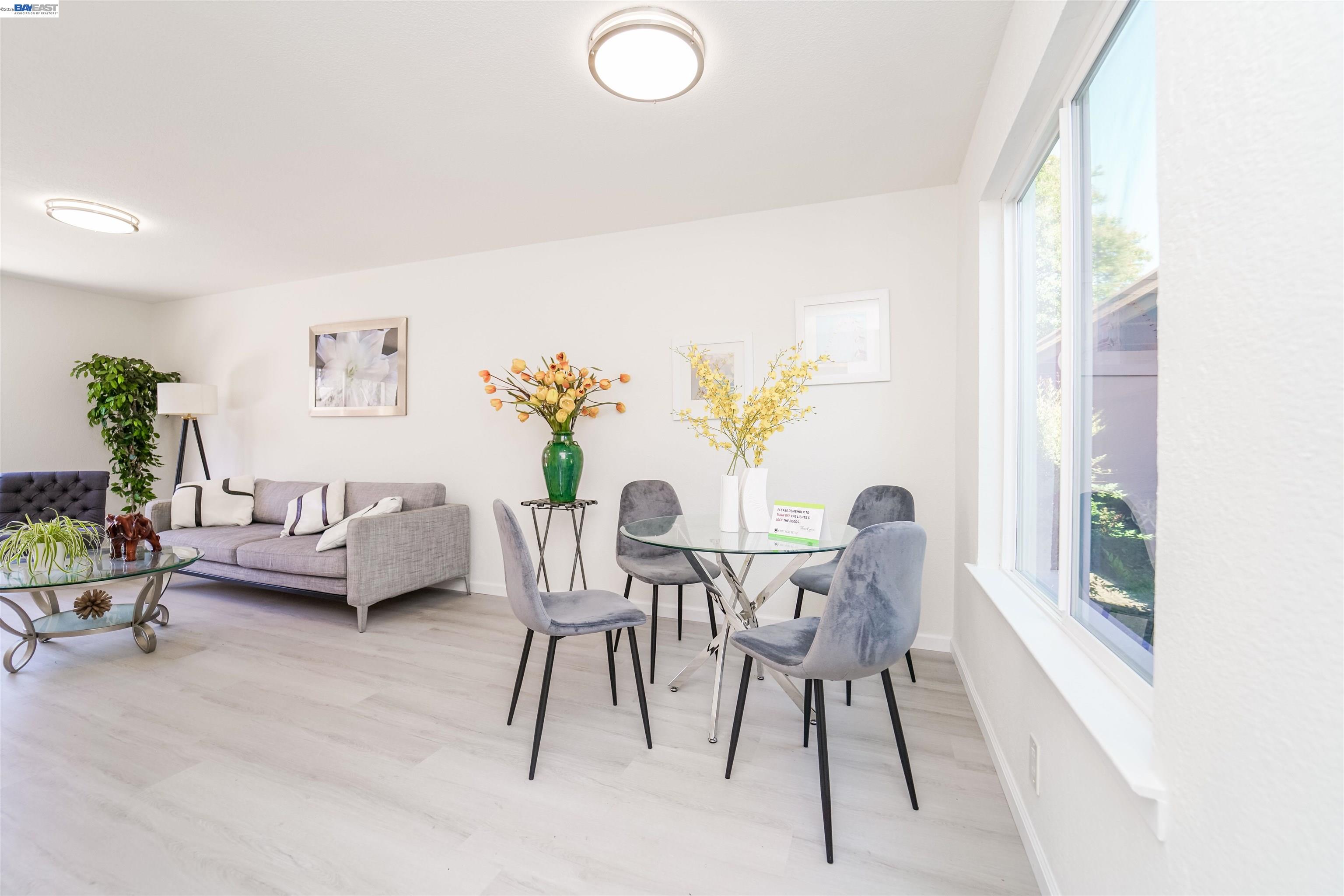 Photo #8: 41124698 Listing: Photo #8