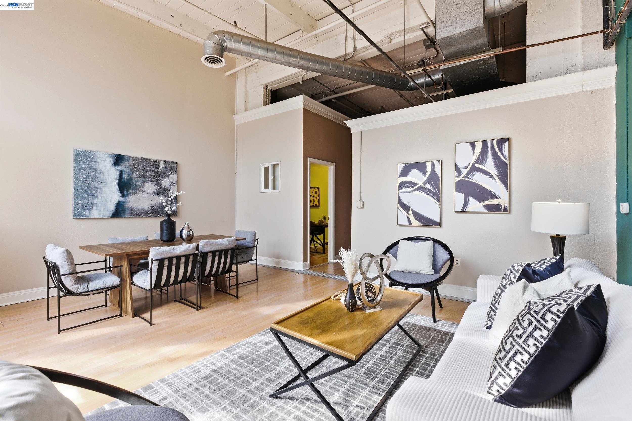 Front Image Thumbnail for BE41124699