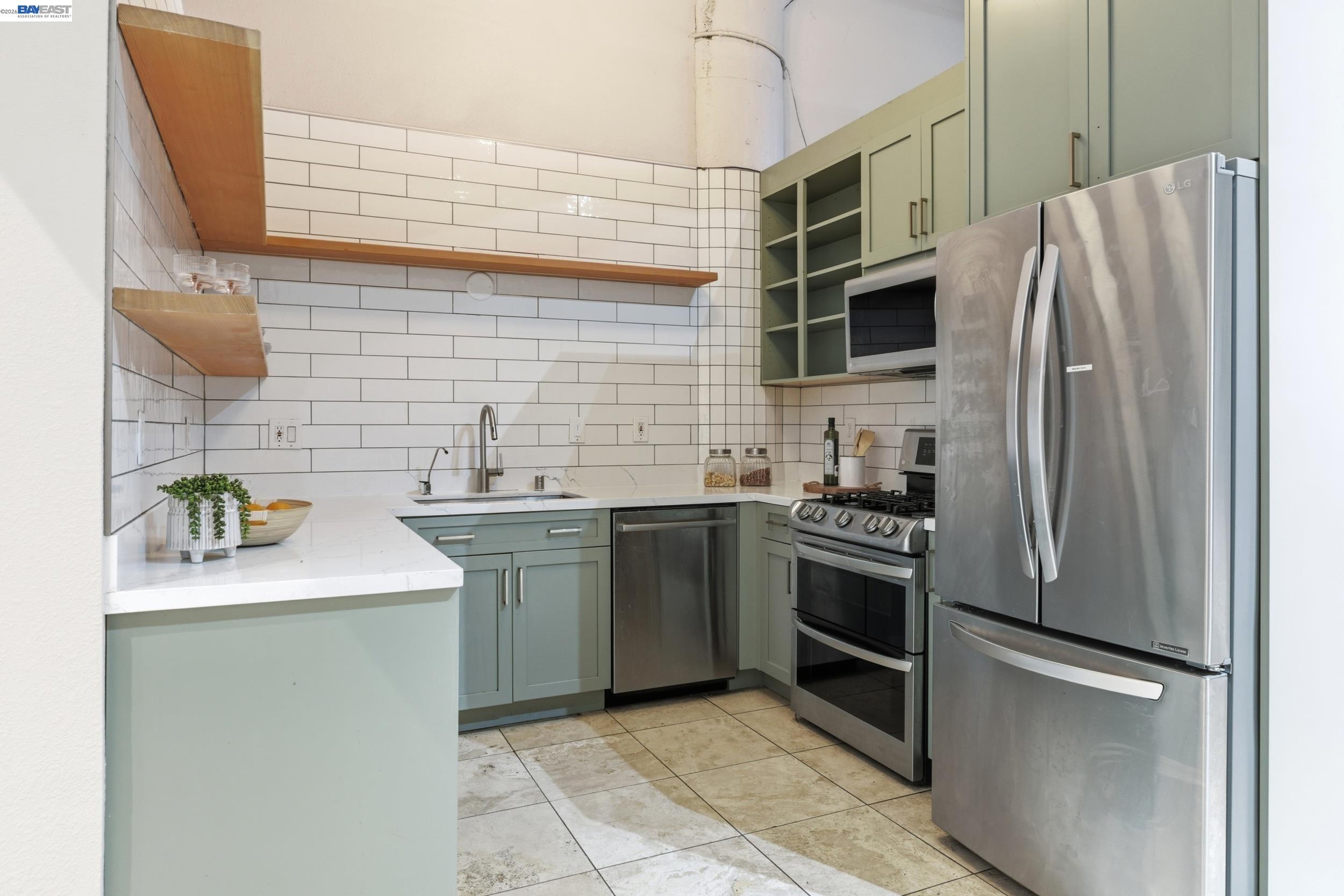 Detail Gallery Image 6 of 20 For 4053 Harlan St #114,  Emeryville,  CA 94608 - 1 Beds | 1 Baths