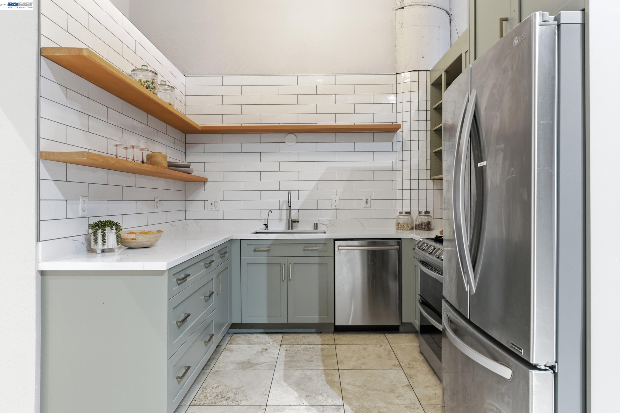 Detail Gallery Image 7 of 20 For 4053 Harlan St #114,  Emeryville,  CA 94608 - 1 Beds | 1 Baths