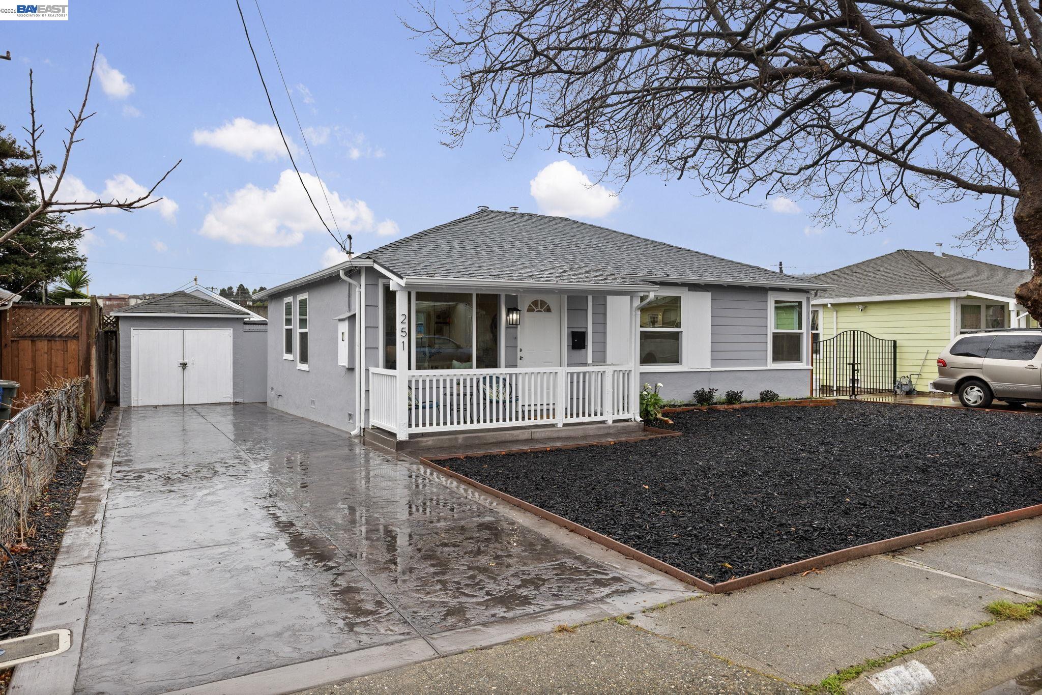 Detail Gallery Image 2 of 23 For 251 Aviador, Millbrae,  CA 94030 - 3 Beds | 1 Baths