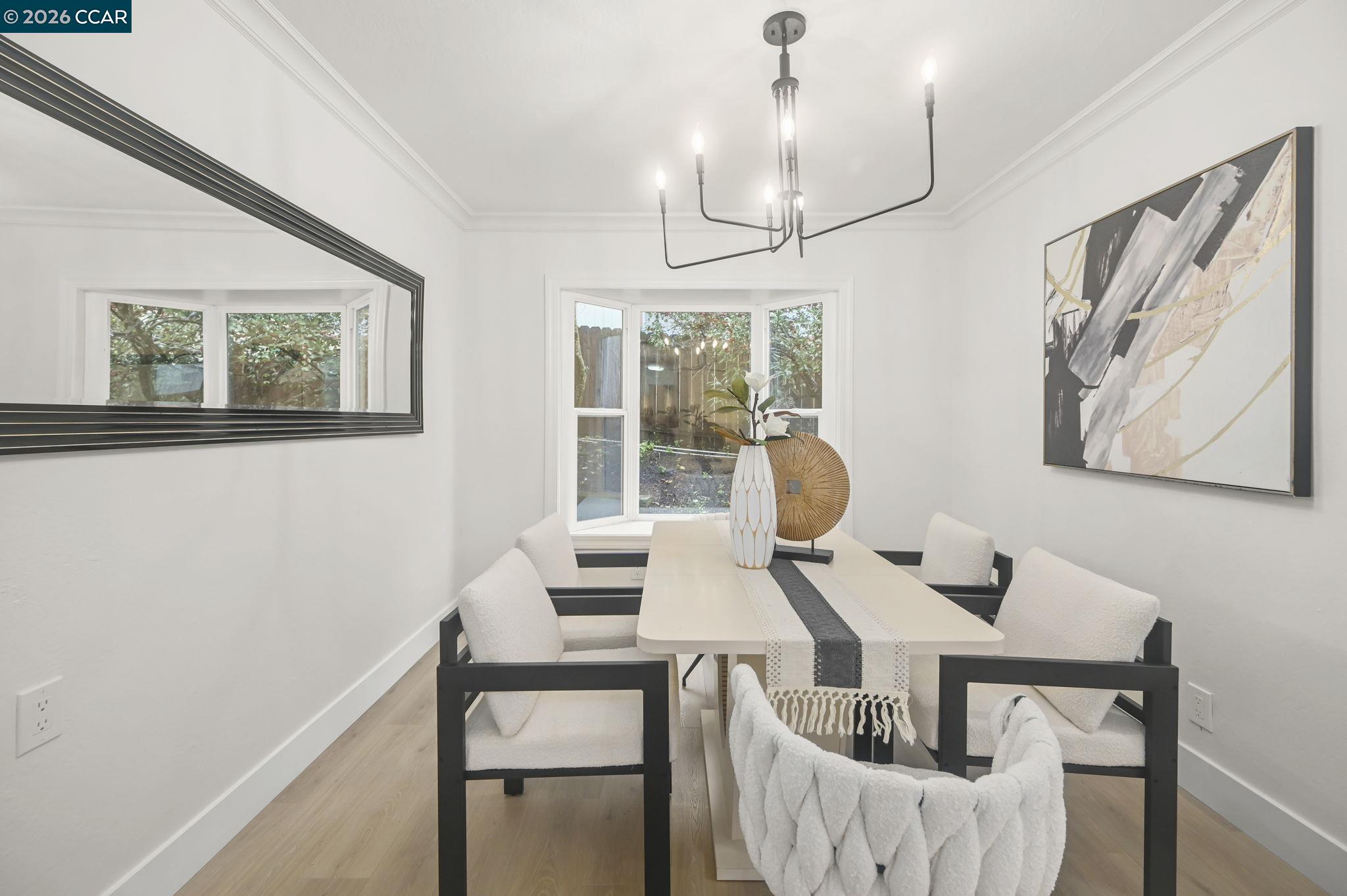 Detail Gallery Image 12 of 41 For 222 Donegal Way, Martinez,  CA 94553 - 4 Beds | 2 Baths