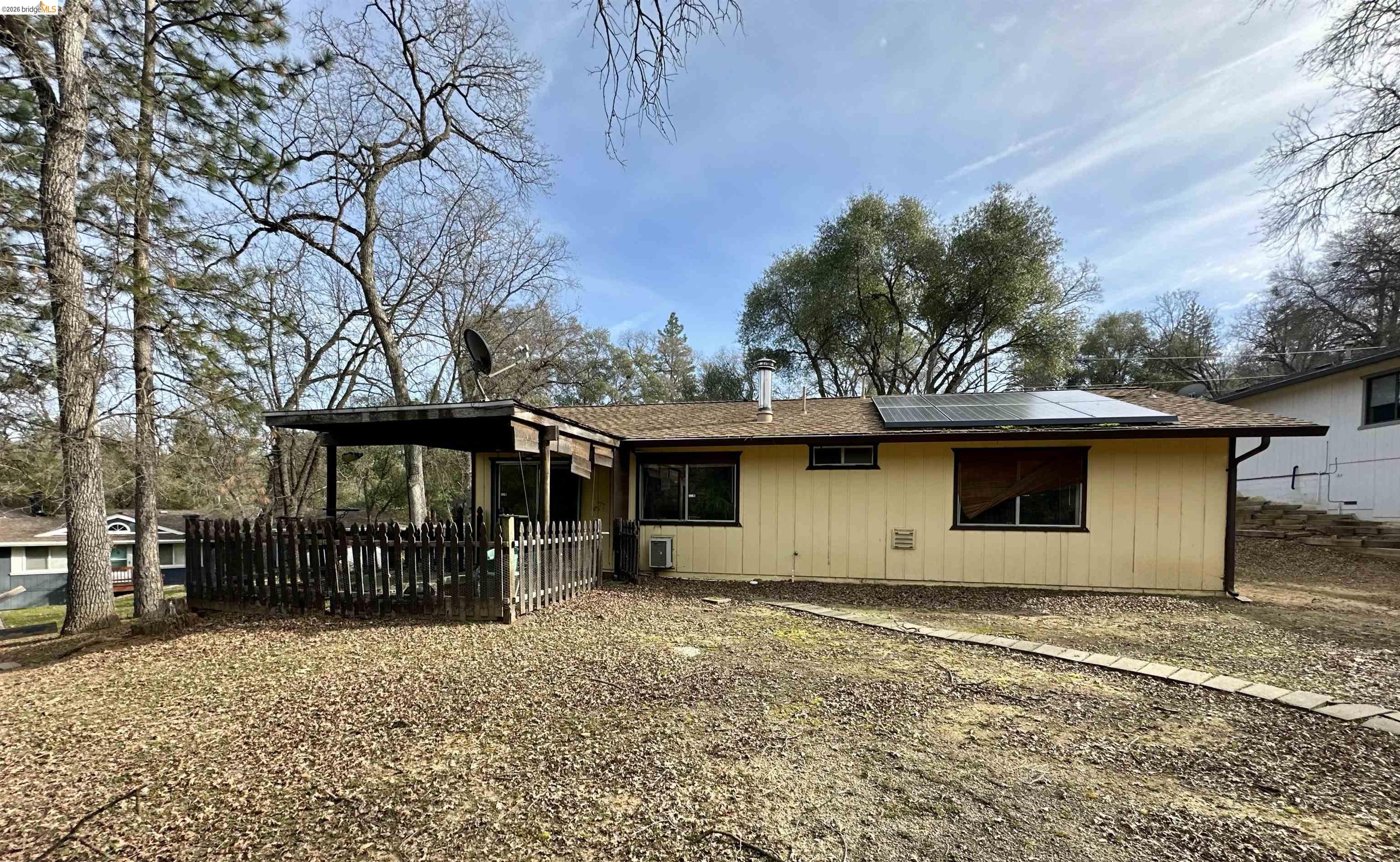 Detail Gallery Image 3 of 16 For 19046 Digger Pine St, Groveland,  CA 95321 - 3 Beds | 2 Baths