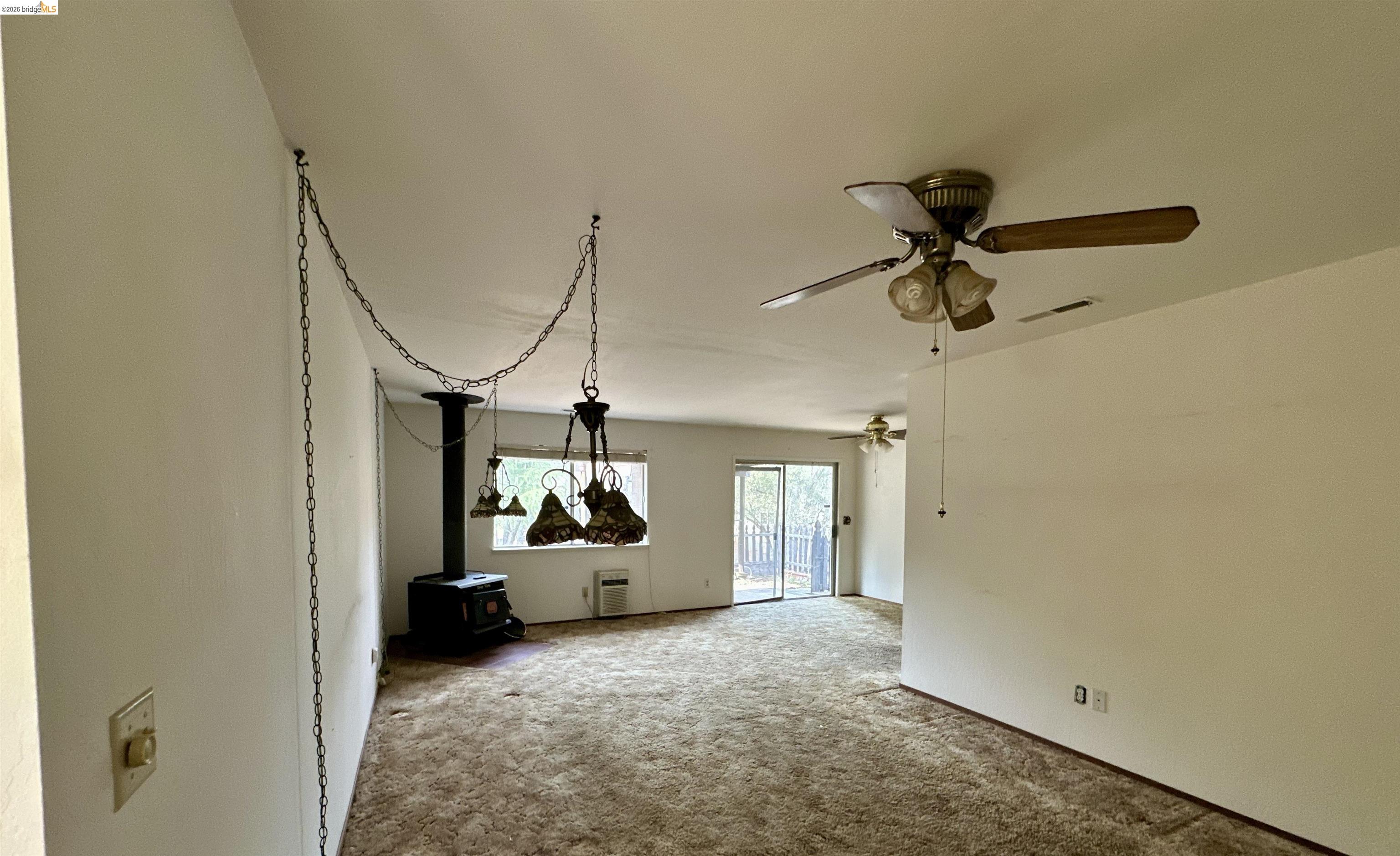 Detail Gallery Image 5 of 16 For 19046 Digger Pine St, Groveland,  CA 95321 - 3 Beds | 2 Baths