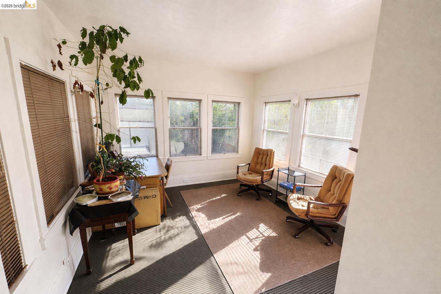 Detail Gallery Image 11 of 26 For 6100 Chabo Road, Oakland,  CA 94618 - – Beds | – Baths