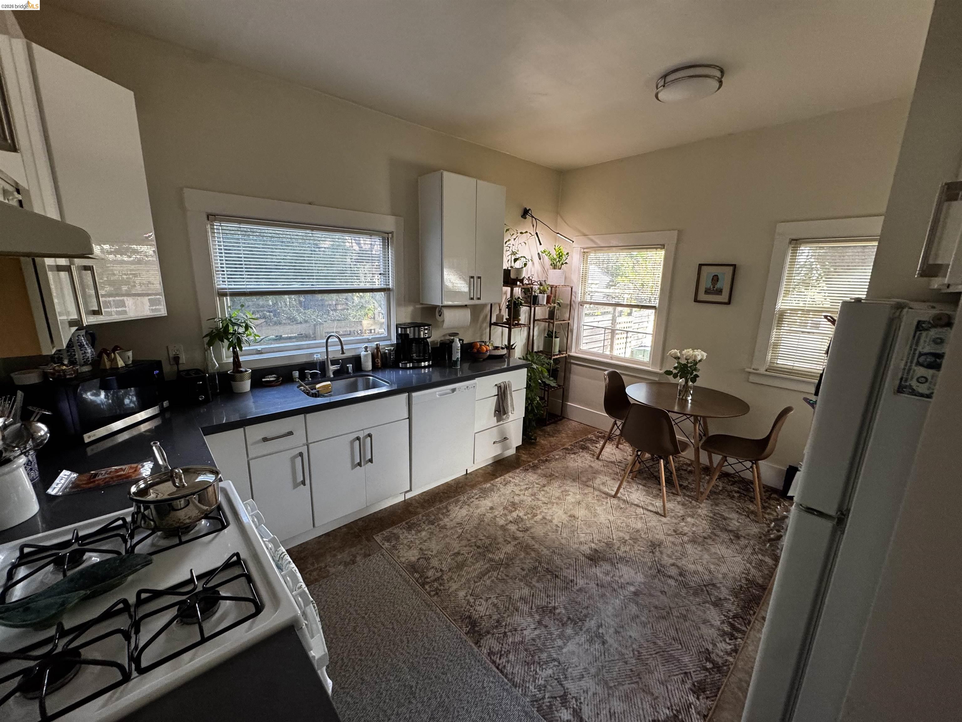 Detail Gallery Image 18 of 26 For 6100 Chabo Road, Oakland,  CA 94618 - – Beds | – Baths