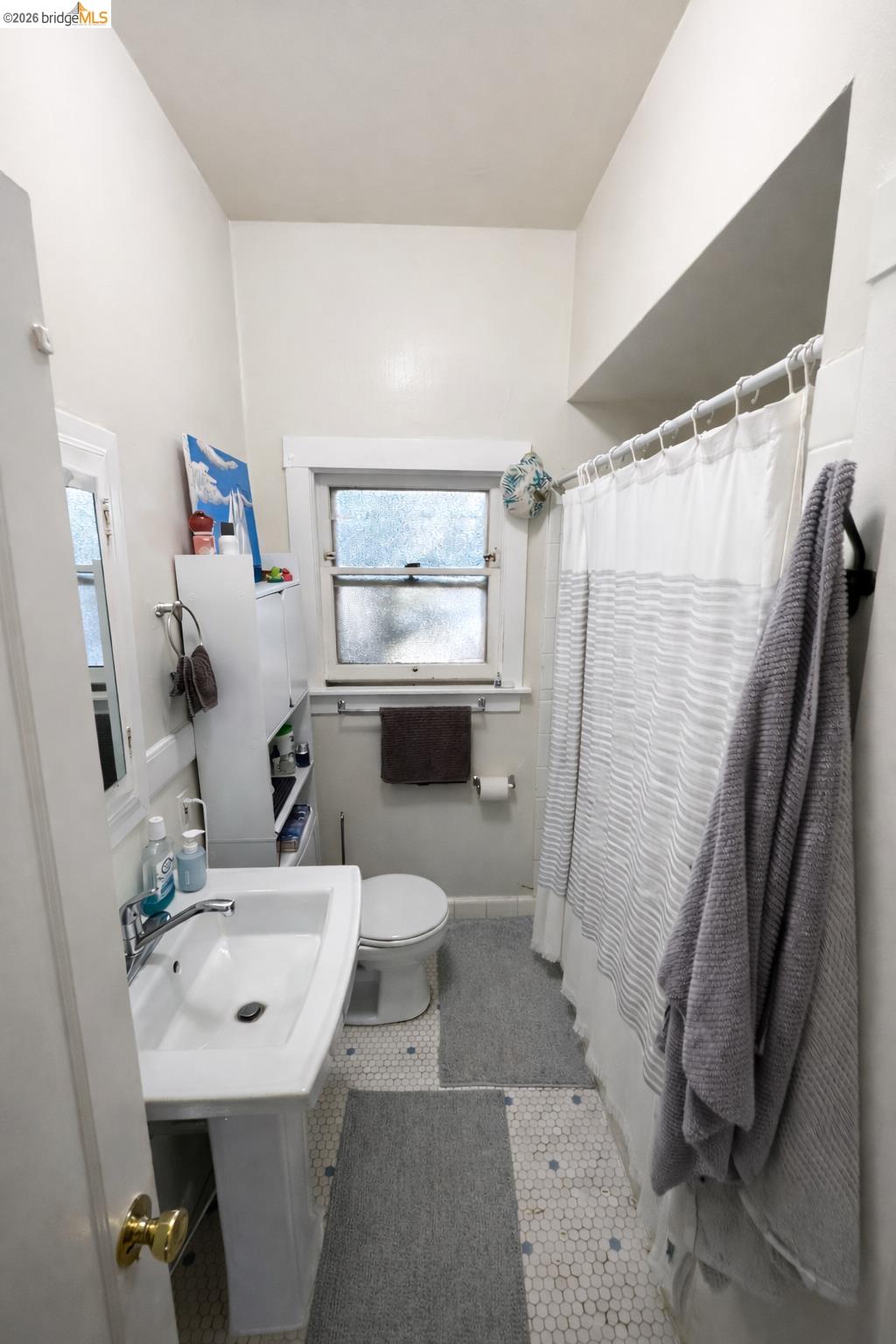 Detail Gallery Image 22 of 26 For 6100 Chabo Road, Oakland,  CA 94618 - – Beds | – Baths