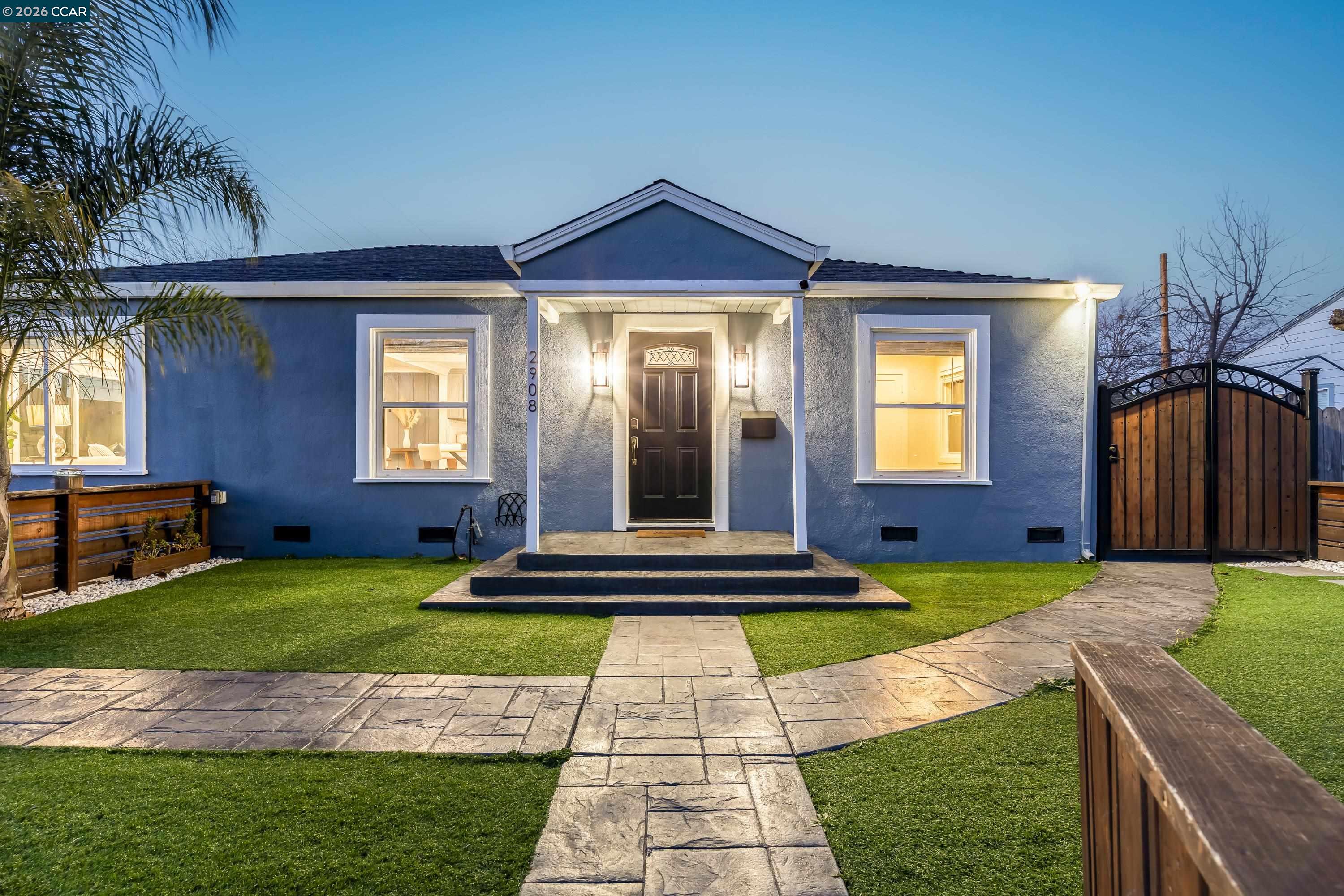 Front Image Thumbnail for CC41124706