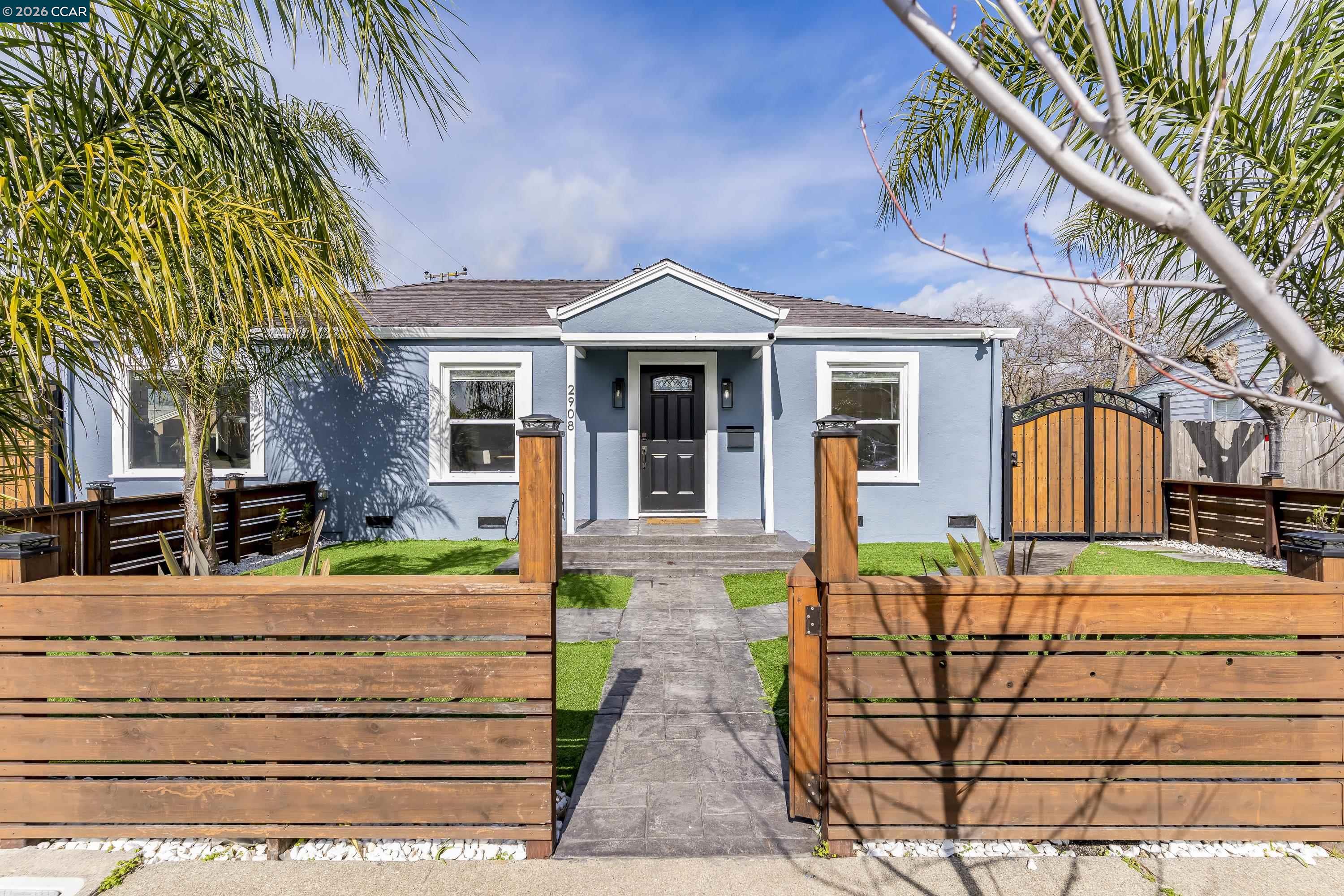 Detail Gallery Image 4 of 60 For 2908 Burnette St, Vallejo,  CA 94591 - 3 Beds | 2 Baths