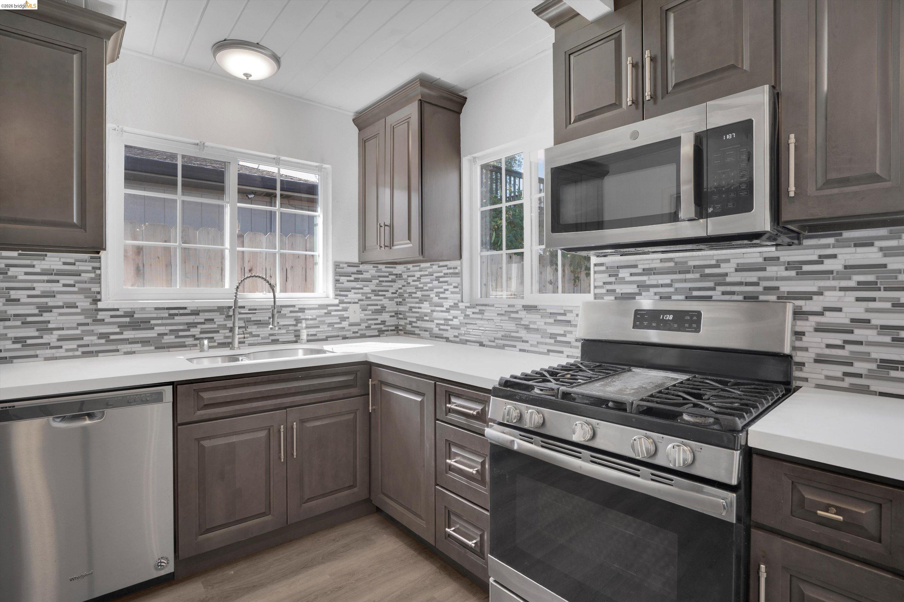 Detail Gallery Image 14 of 32 For 4 Wightman Ct, Antioch,  CA 94509 - 3 Beds | 1 Baths