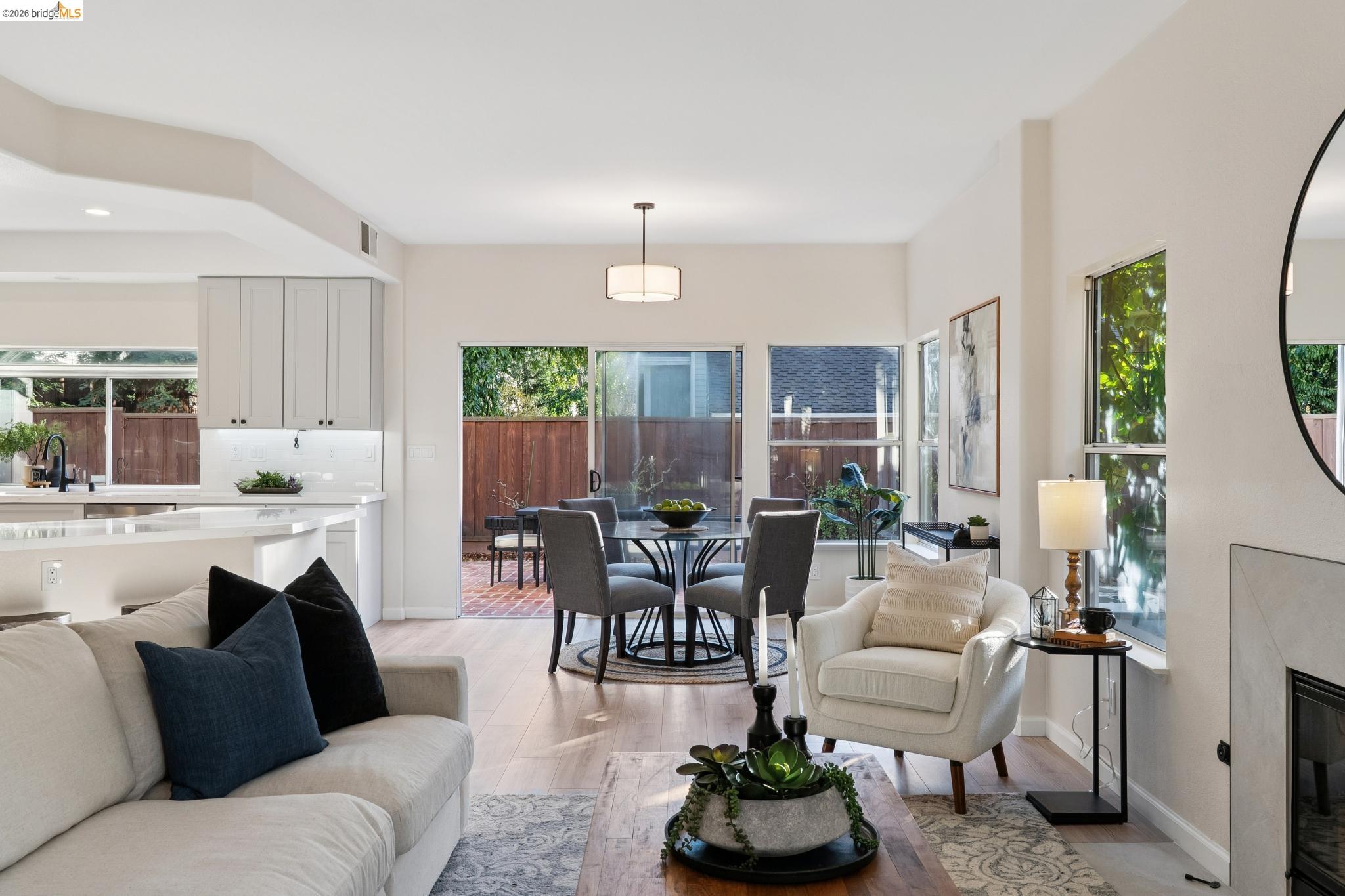 Detail Gallery Image 28 of 60 For 162 Briar Pl, Danville,  CA 94526 - 5 Beds | 3 Baths