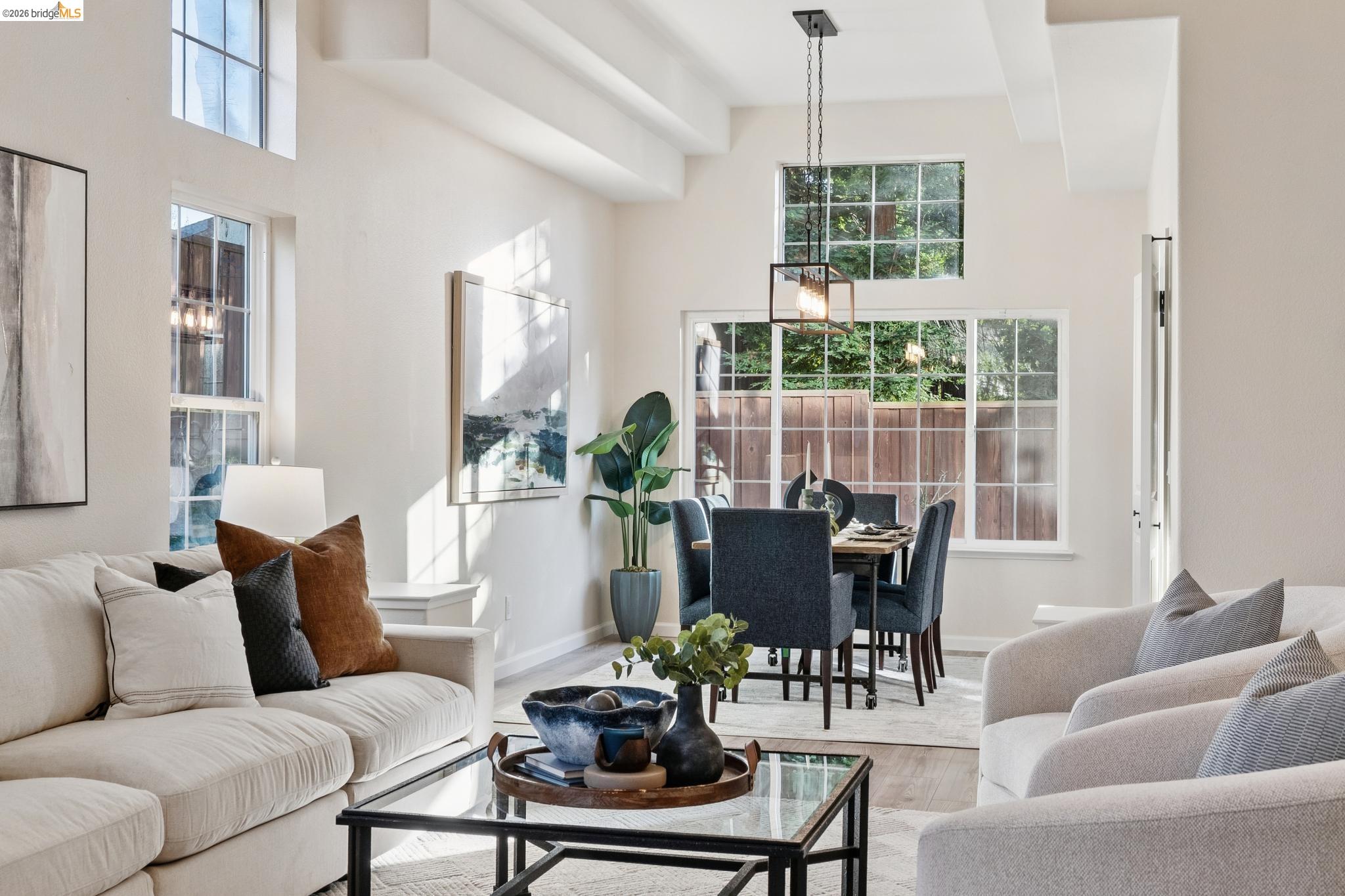 Detail Gallery Image 7 of 60 For 162 Briar Pl, Danville,  CA 94526 - 5 Beds | 3 Baths