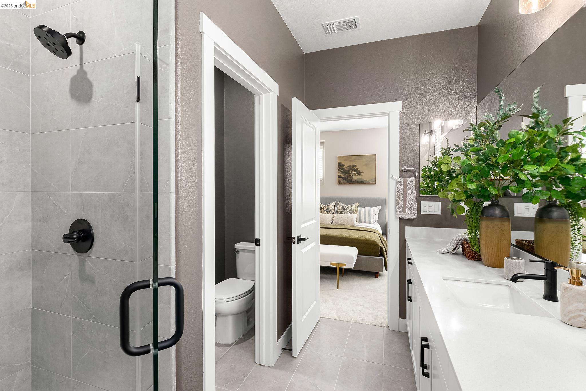 Detail Gallery Image 16 of 36 For 28968 Parkridge Loop #117,  Hayward,  CA 94544 - 3 Beds | 3 Baths