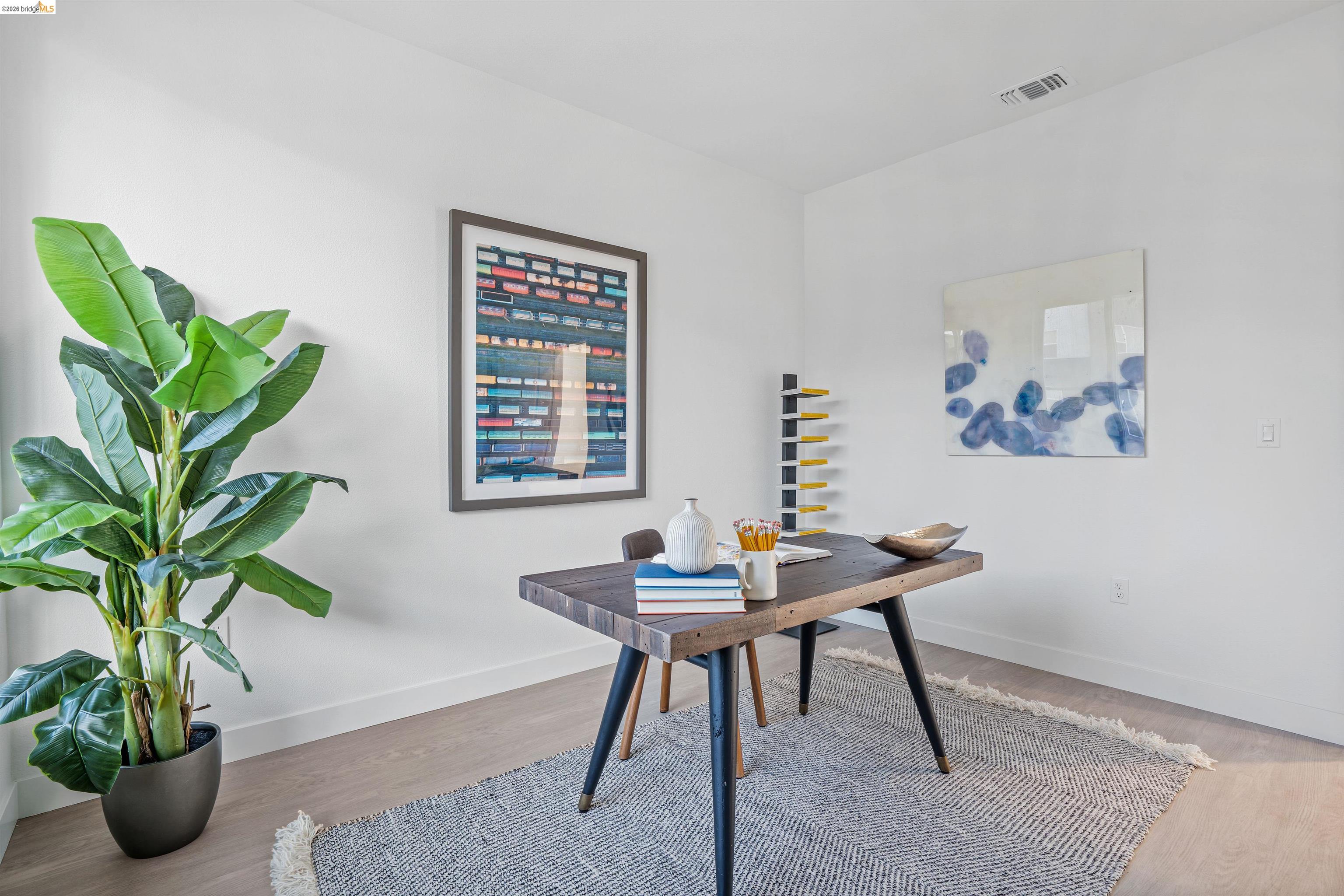 Detail Gallery Image 22 of 24 For 500 Somi Ct #301,  Hayward,  CA 94544 - 3 Beds | 2 Baths