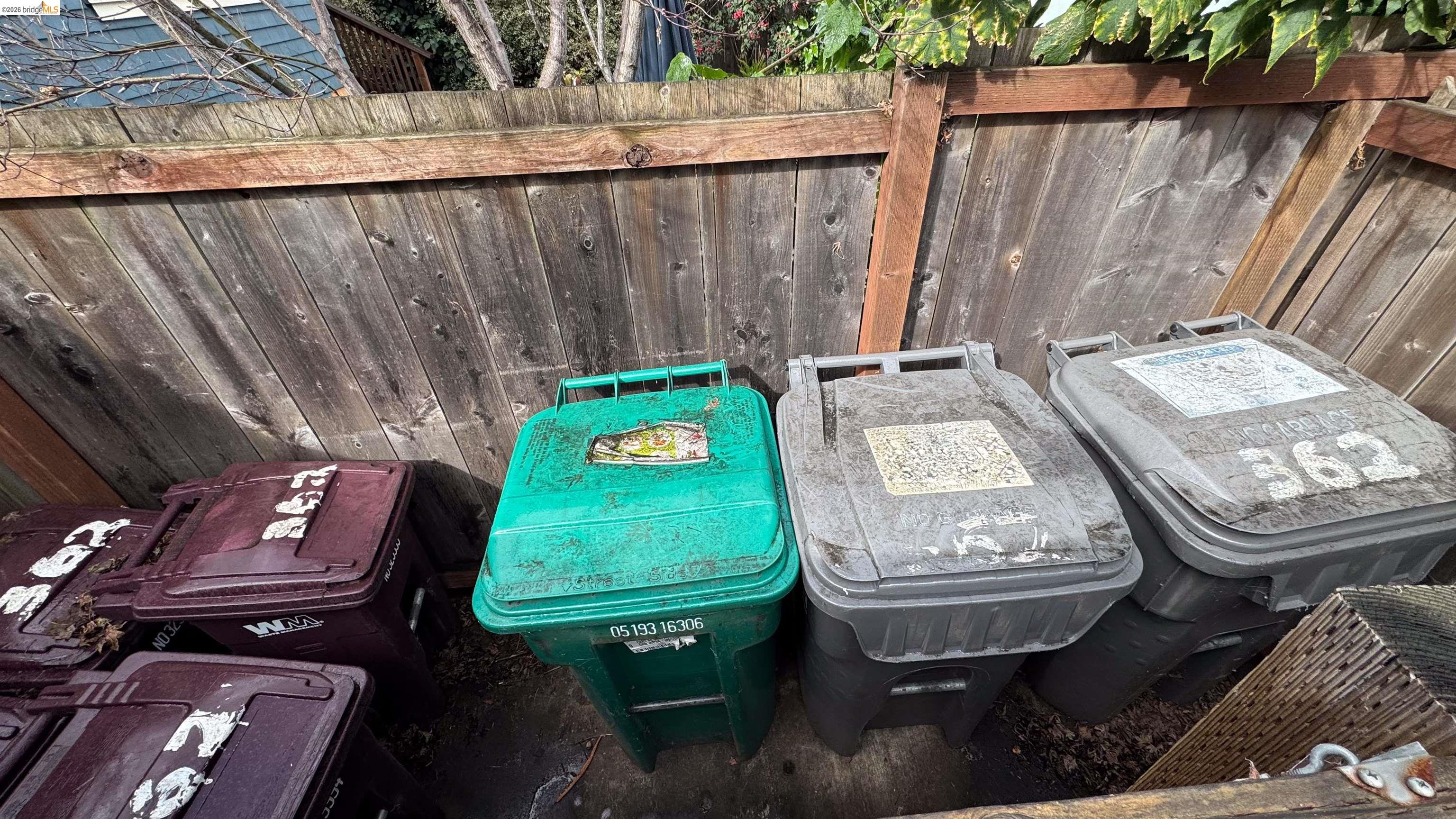 Detail Gallery Image 15 of 53 For 362 S Hudson Street, Oakland,  CA 94618-1185 - – Beds | – Baths