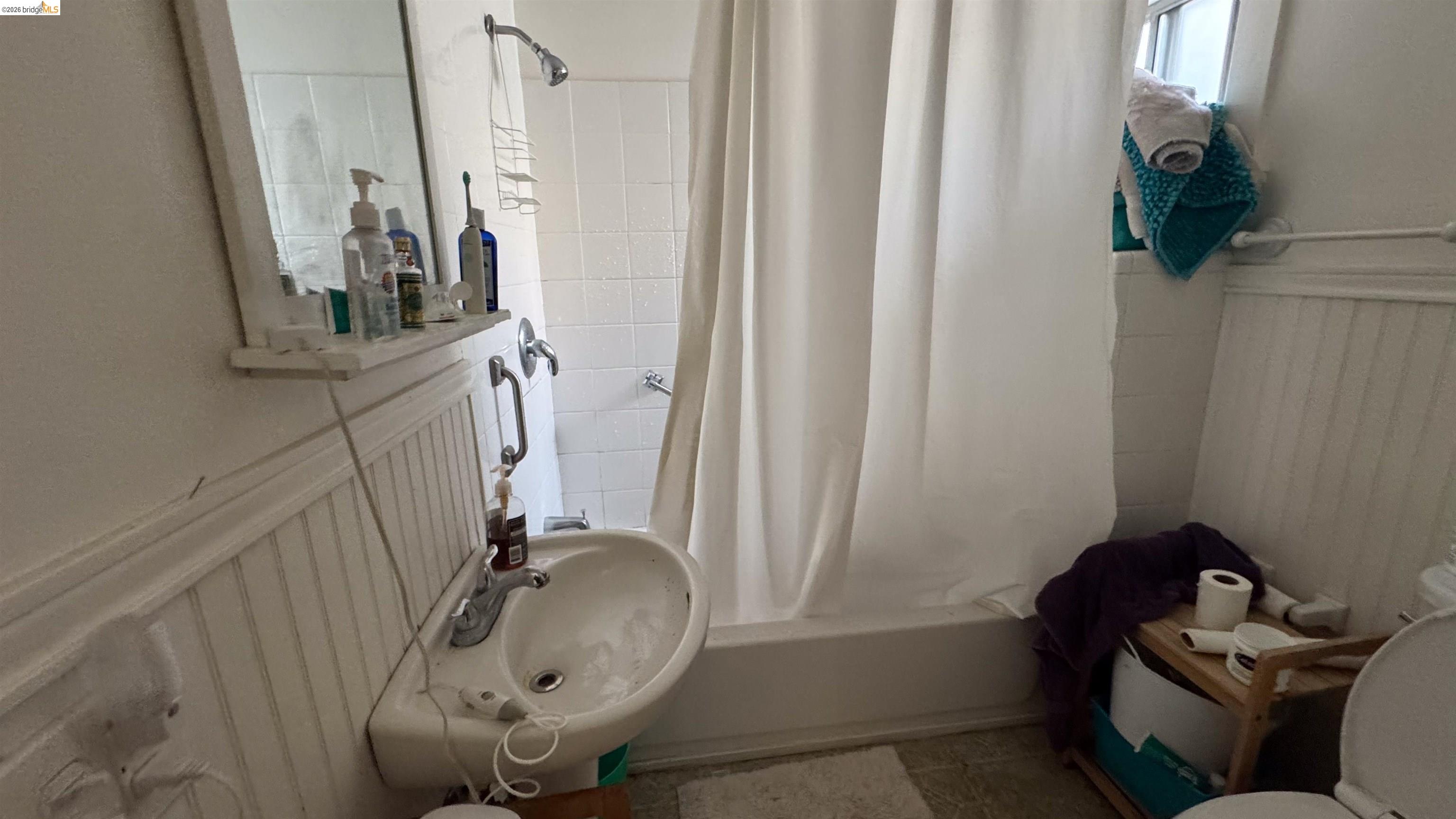 Detail Gallery Image 27 of 53 For 362 S Hudson Street, Oakland,  CA 94618-1185 - – Beds | – Baths