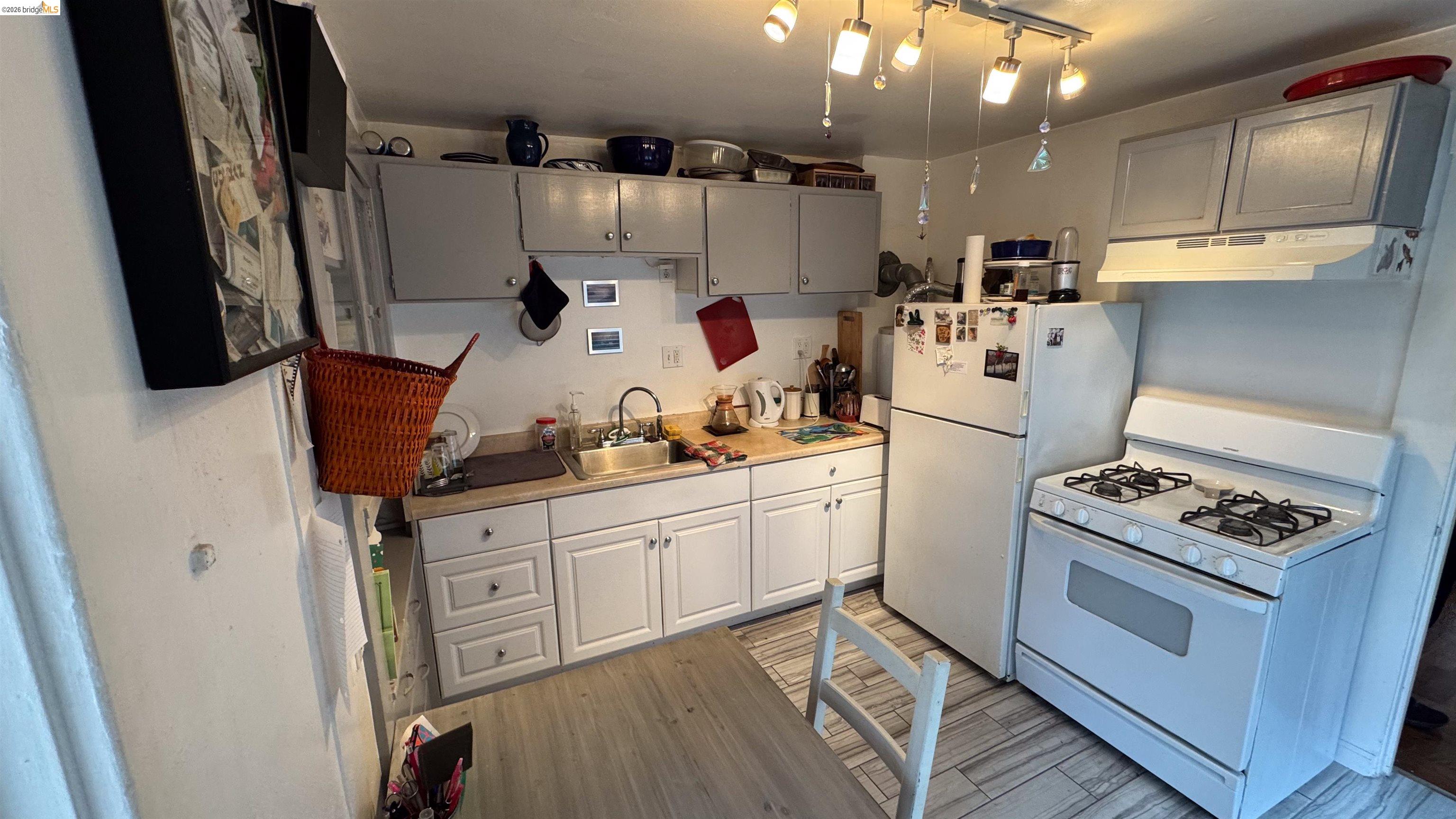 Detail Gallery Image 42 of 53 For 362 S Hudson Street, Oakland,  CA 94618-1185 - – Beds | – Baths