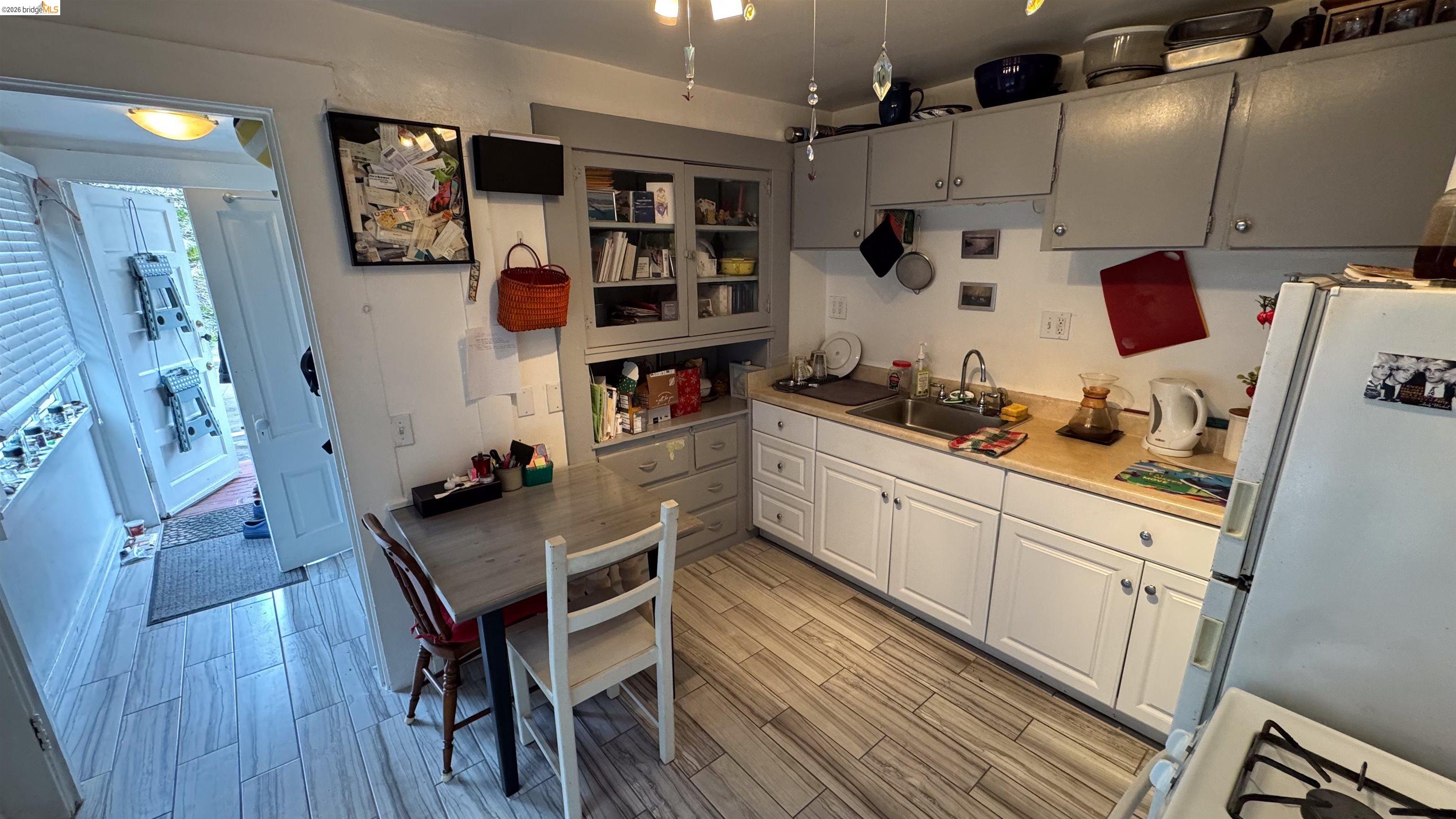 Detail Gallery Image 43 of 53 For 362 S Hudson Street, Oakland,  CA 94618-1185 - – Beds | – Baths