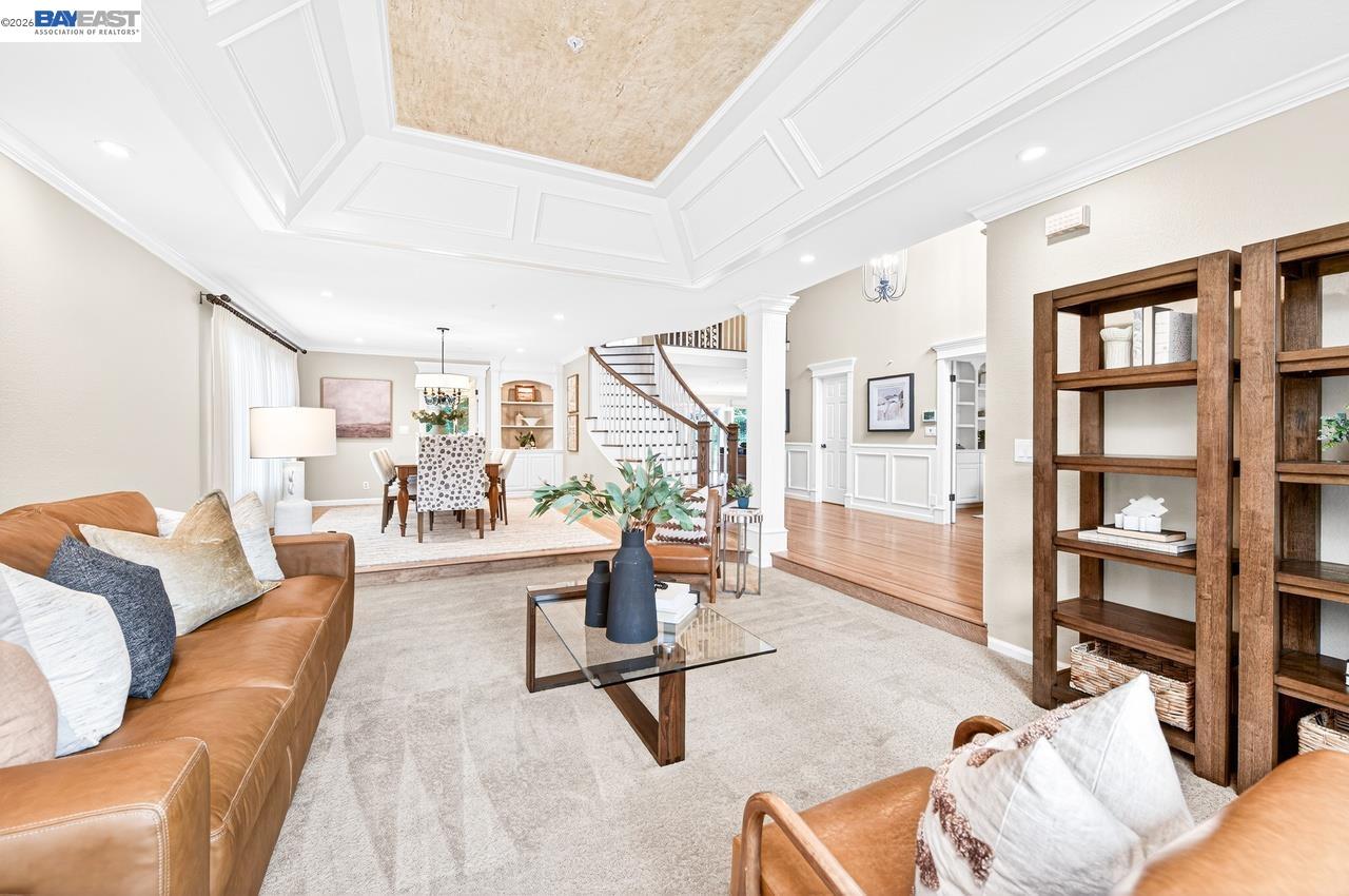 Detail Gallery Image 11 of 59 For 859 Gray Fox Cir, Pleasanton,  CA 94566 - 5 Beds | 4 Baths