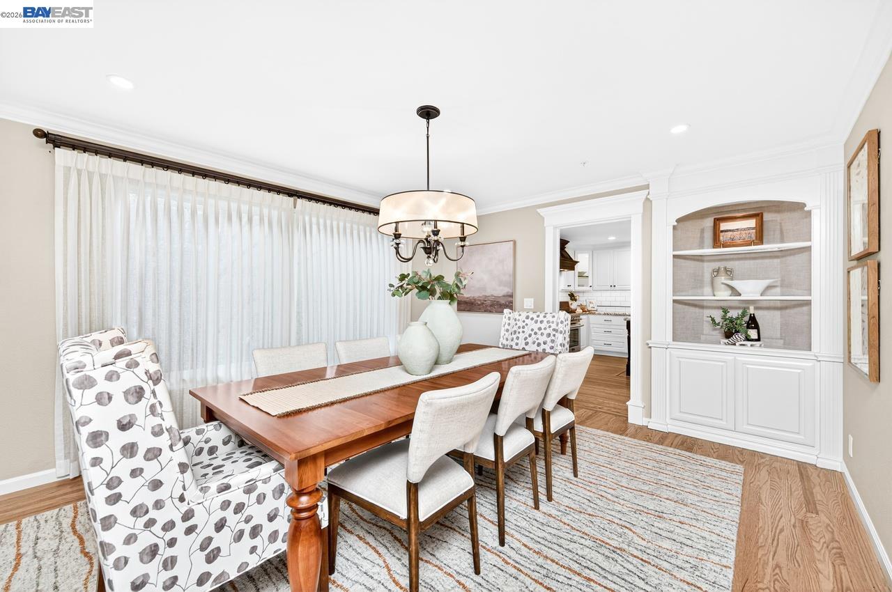 Detail Gallery Image 13 of 59 For 859 Gray Fox Cir, Pleasanton,  CA 94566 - 5 Beds | 4 Baths