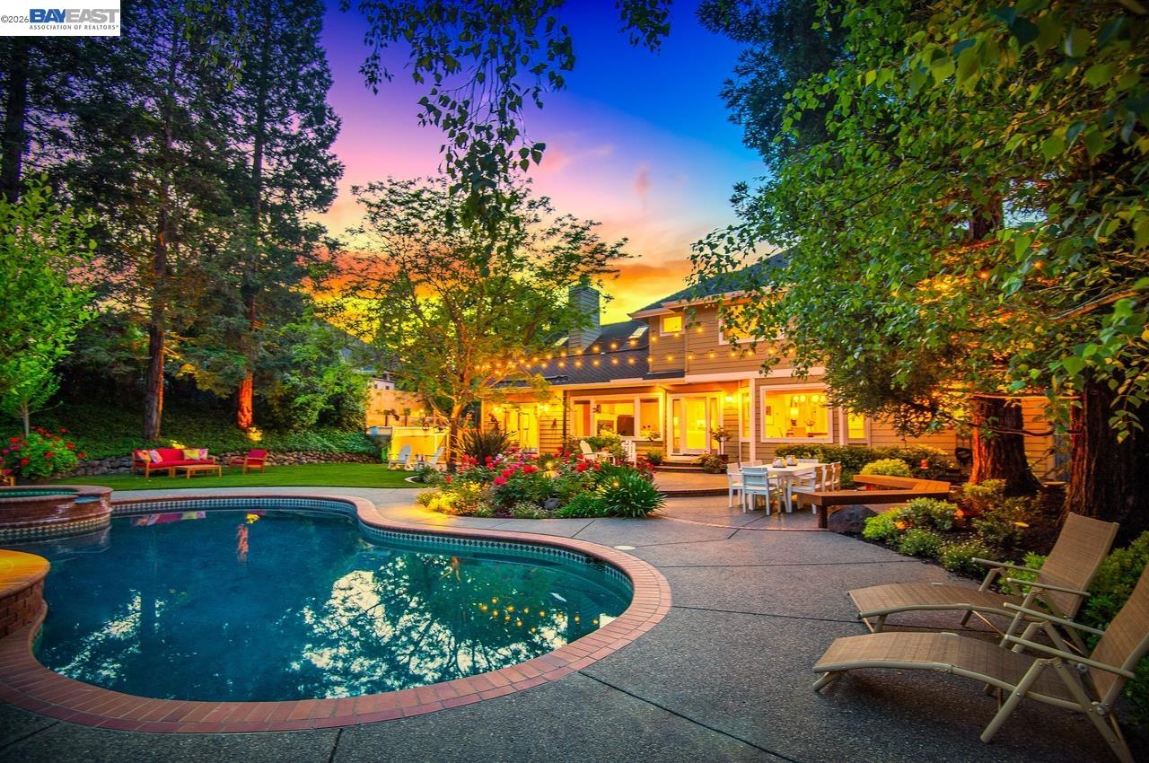 Detail Gallery Image 3 of 59 For 859 Gray Fox Cir, Pleasanton,  CA 94566 - 5 Beds | 4 Baths