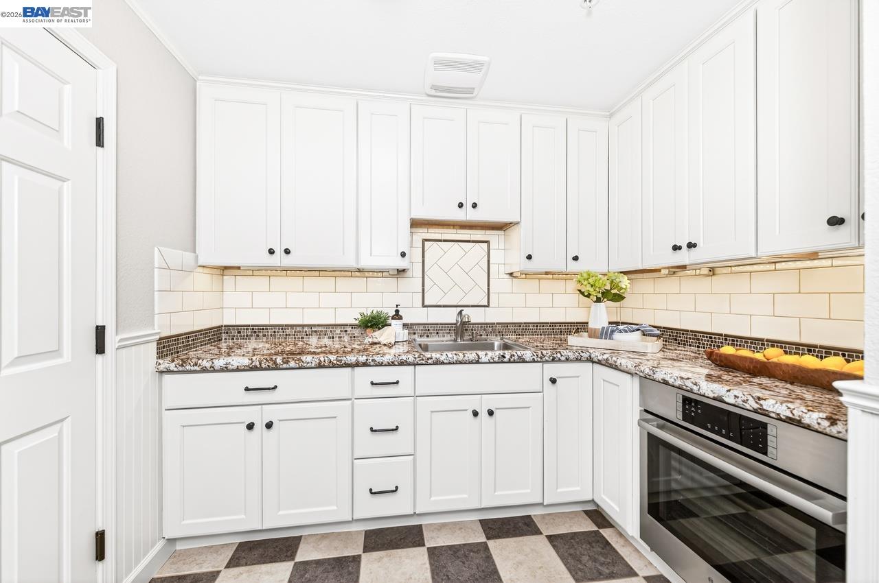 Detail Gallery Image 29 of 59 For 859 Gray Fox Cir, Pleasanton,  CA 94566 - 5 Beds | 4 Baths