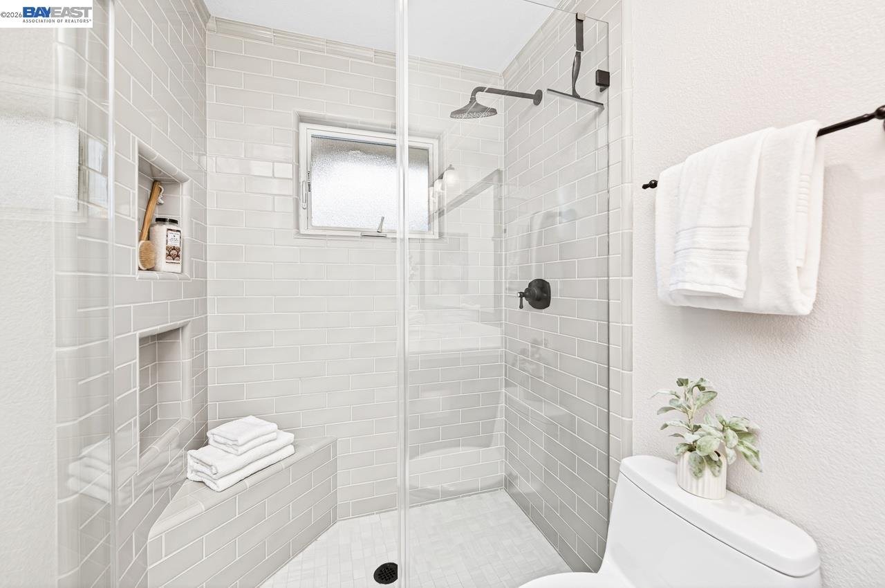 Detail Gallery Image 38 of 59 For 859 Gray Fox Cir, Pleasanton,  CA 94566 - 5 Beds | 4 Baths