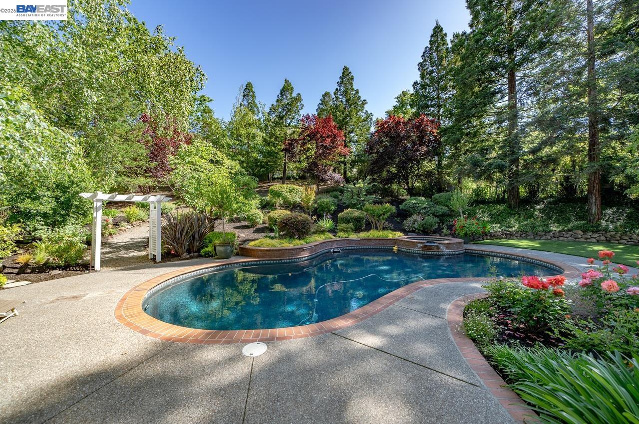 Detail Gallery Image 51 of 59 For 859 Gray Fox Cir, Pleasanton,  CA 94566 - 5 Beds | 4 Baths