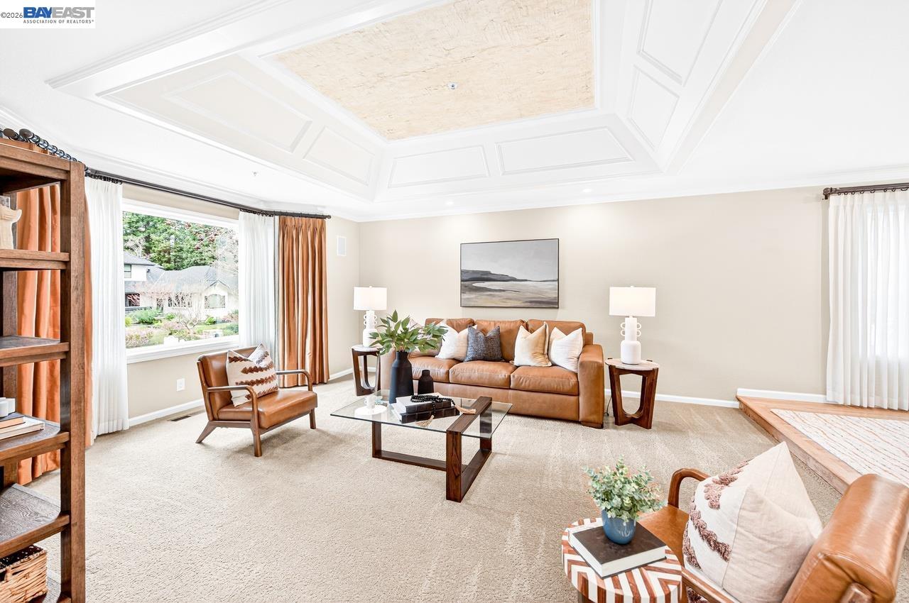 Detail Gallery Image 10 of 59 For 859 Gray Fox Cir, Pleasanton,  CA 94566 - 5 Beds | 4 Baths