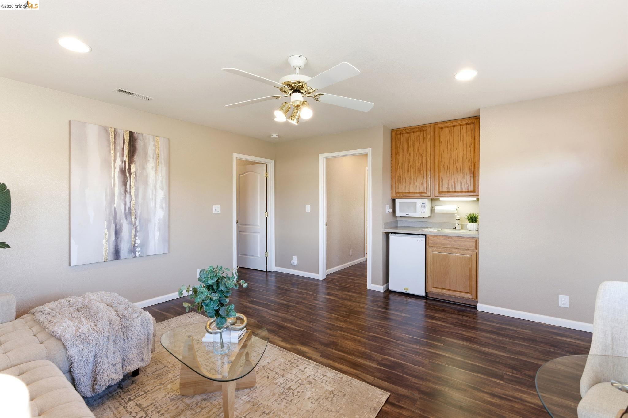 Detail Gallery Image 32 of 60 For 3142 Van Buren Pl, Antioch,  CA 94509 - 4 Beds | 3 Baths