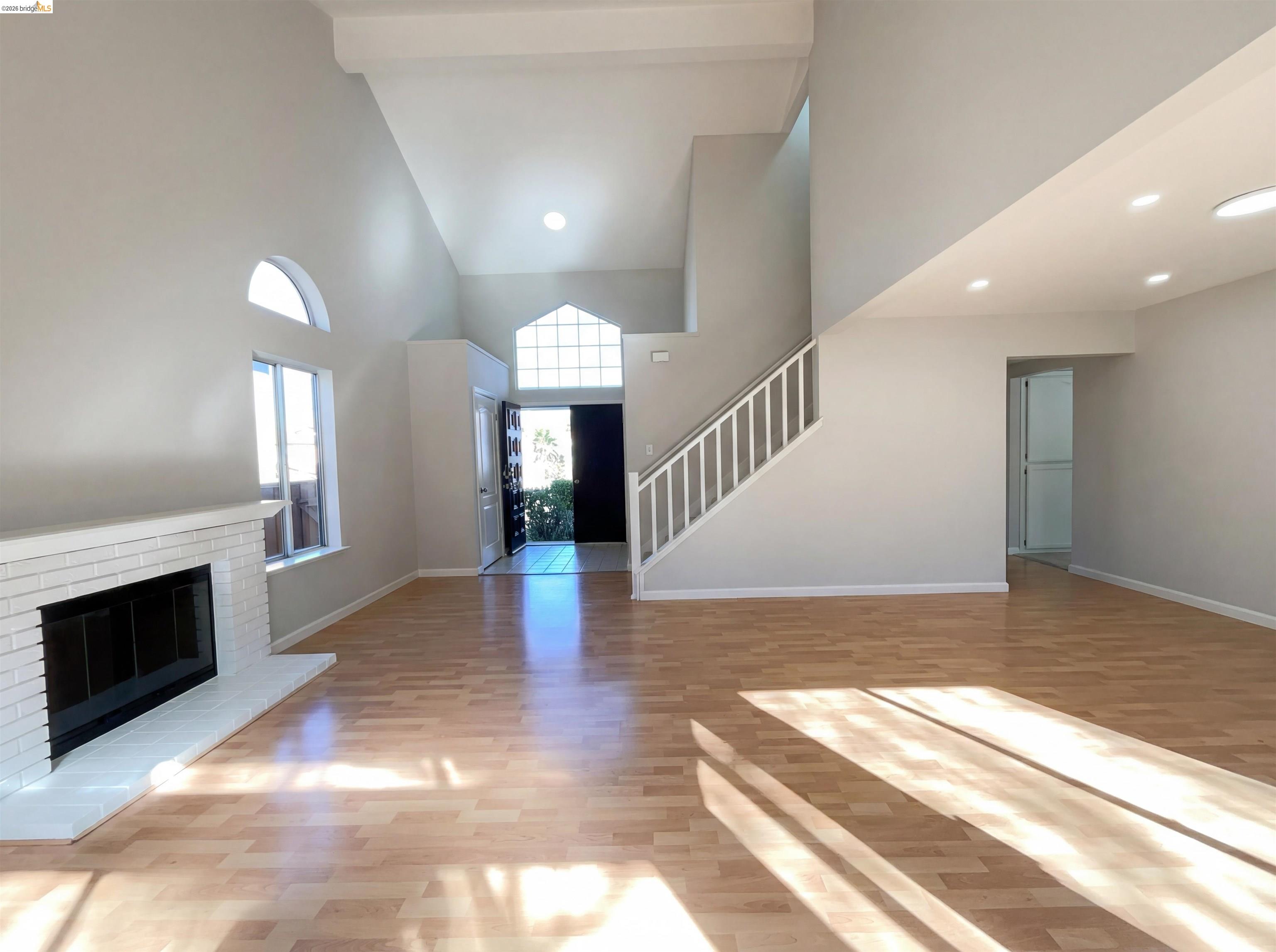 Detail Gallery Image 14 of 32 For 2270 Bayberry Cir, Pittsburg,  CA 94565 - 4 Beds | 2/1 Baths