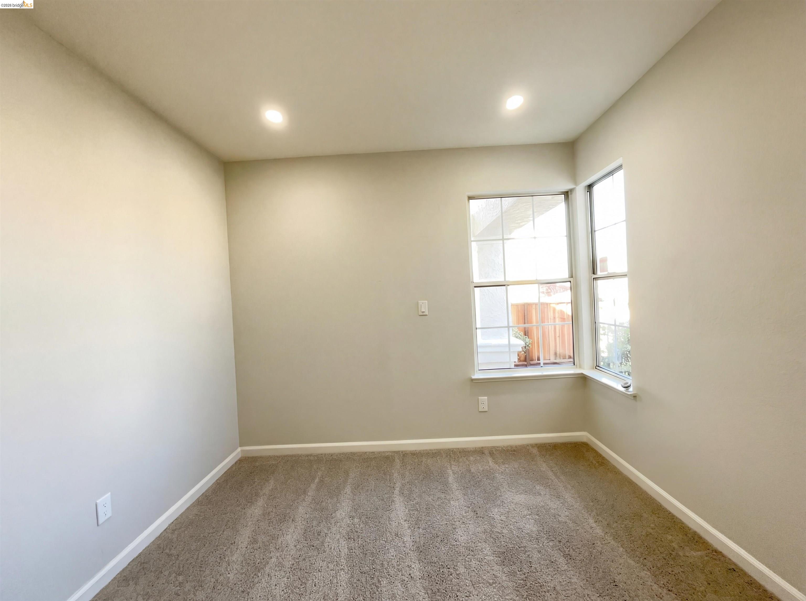 Detail Gallery Image 19 of 32 For 2270 Bayberry Cir, Pittsburg,  CA 94565 - 4 Beds | 2/1 Baths