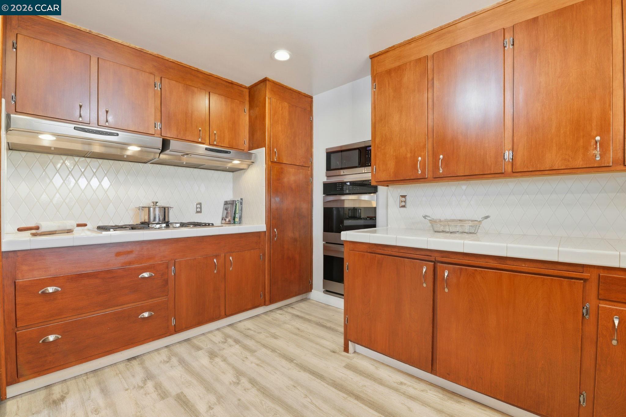 Detail Gallery Image 6 of 37 For 4370 Sandmound Blvd, Oakley,  CA 94561-5037 - 4 Beds | 2 Baths