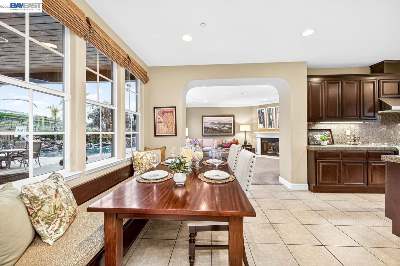 Detail Gallery Image 13 of 60 For 2779 Silverado Ct, Livermore,  CA 94550 - 4 Beds | 5/1 Baths