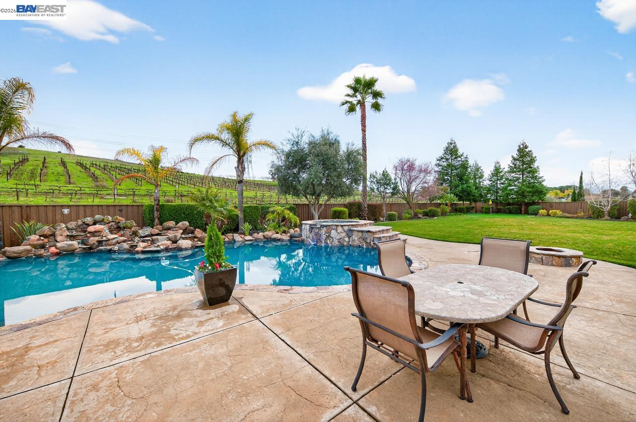 Detail Gallery Image 41 of 60 For 2779 Silverado Ct, Livermore,  CA 94550 - 4 Beds | 5/1 Baths