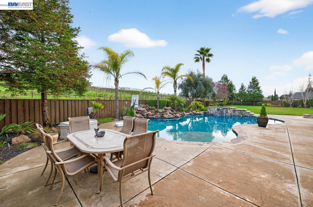 Detail Gallery Image 43 of 60 For 2779 Silverado Ct, Livermore,  CA 94550 - 4 Beds | 5/1 Baths