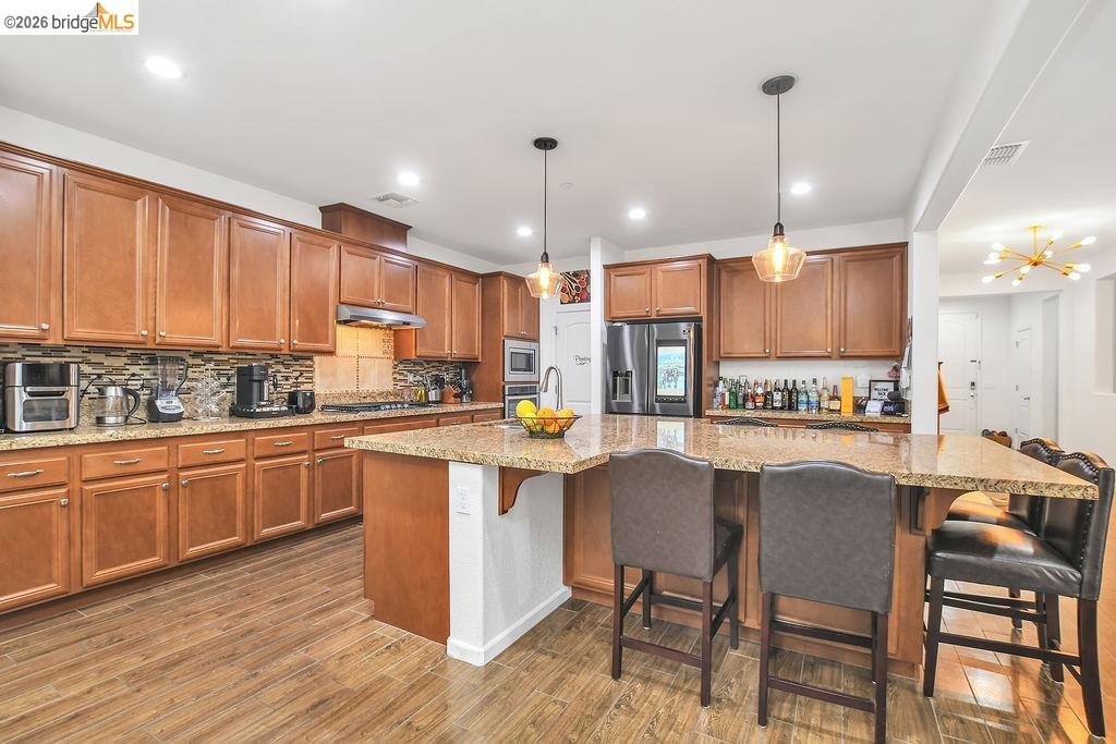 Detail Gallery Image 9 of 34 For 2705 Reddington Way, Brentwood,  CA 94513 - 5 Beds | 4/1 Baths