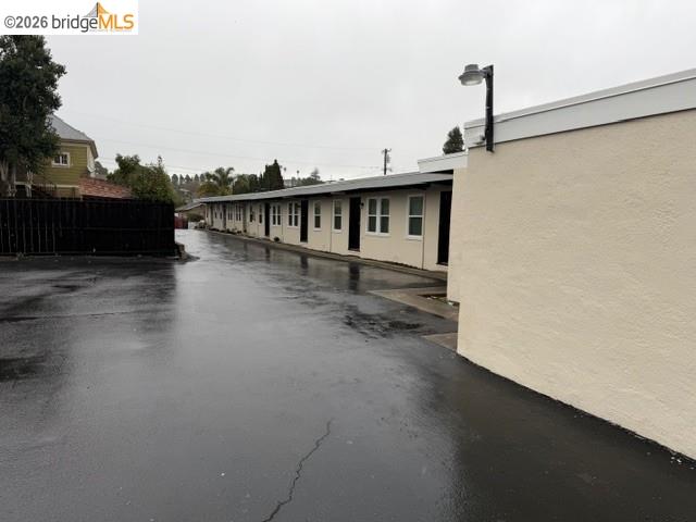 Detail Gallery Image 8 of 9 For 21447 Ocean View Dr, Hayward,  CA 94541 - – Beds | – Baths