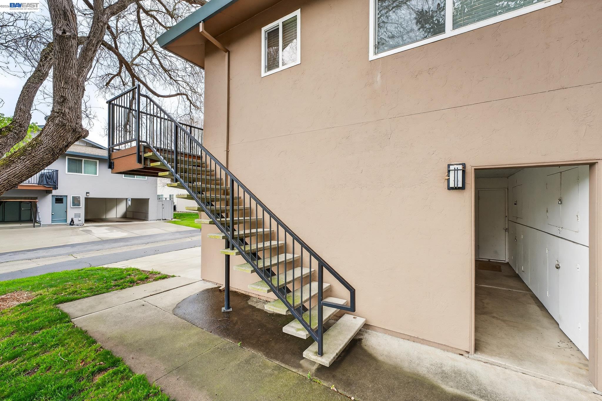 Detail Gallery Image 26 of 42 For 8185 Arroyo Dr #4,  Pleasanton,  CA 94588 - 2 Beds | 1 Baths