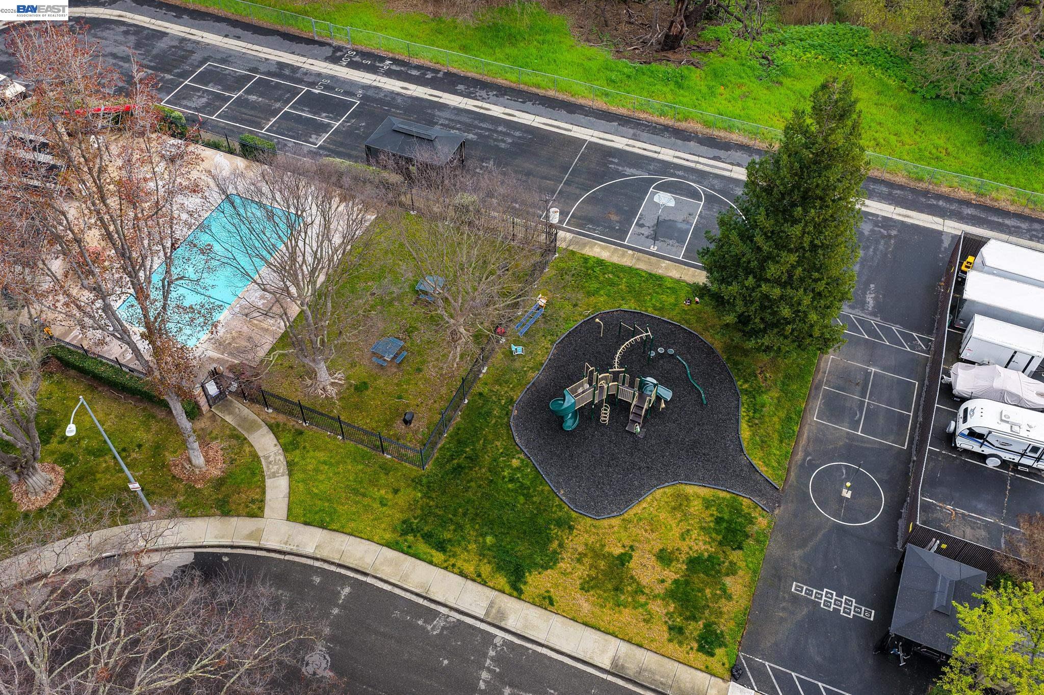 Detail Gallery Image 32 of 42 For 8185 Arroyo Dr #4,  Pleasanton,  CA 94588 - 2 Beds | 1 Baths