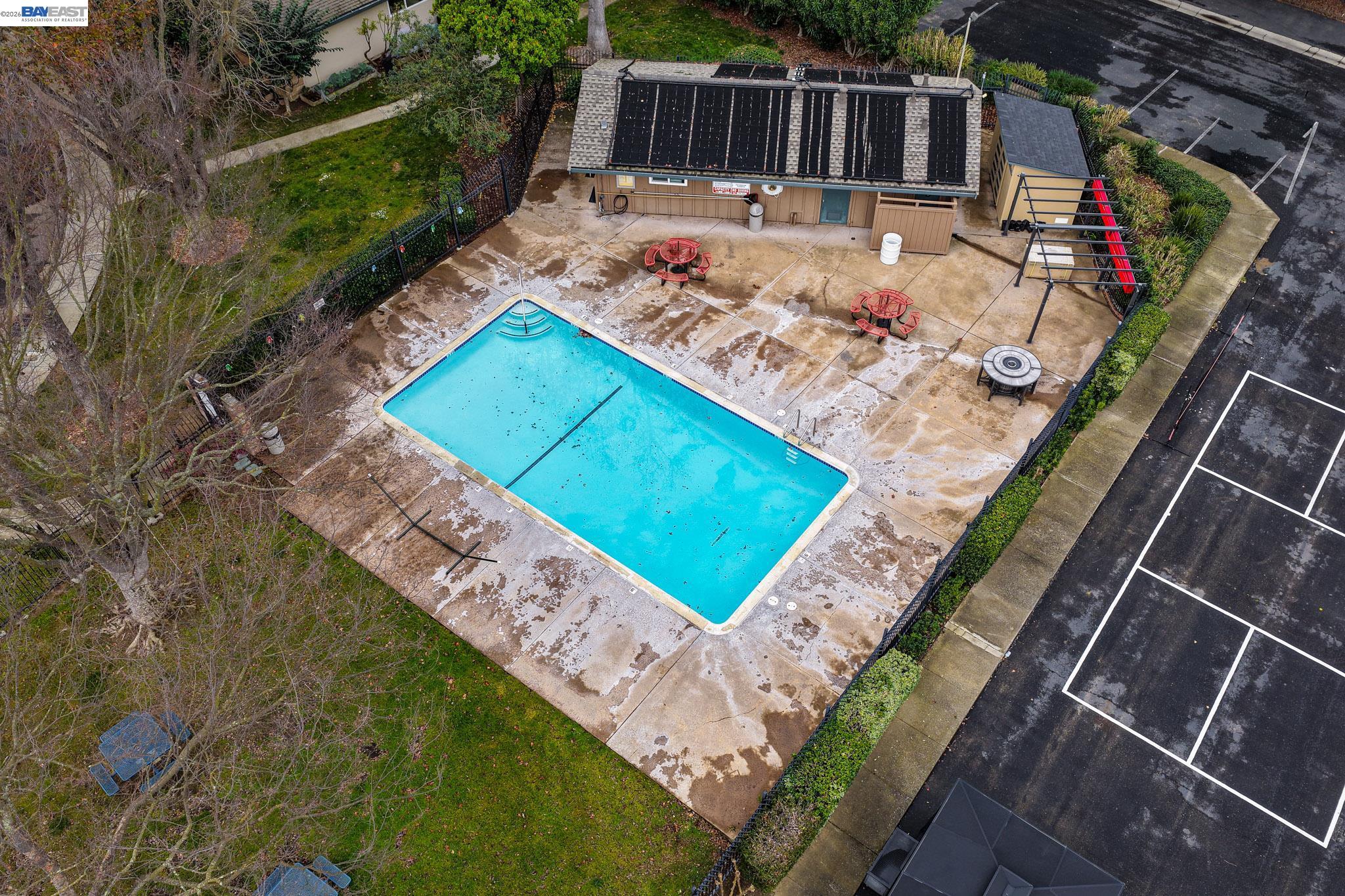 Detail Gallery Image 33 of 42 For 8185 Arroyo Dr #4,  Pleasanton,  CA 94588 - 2 Beds | 1 Baths