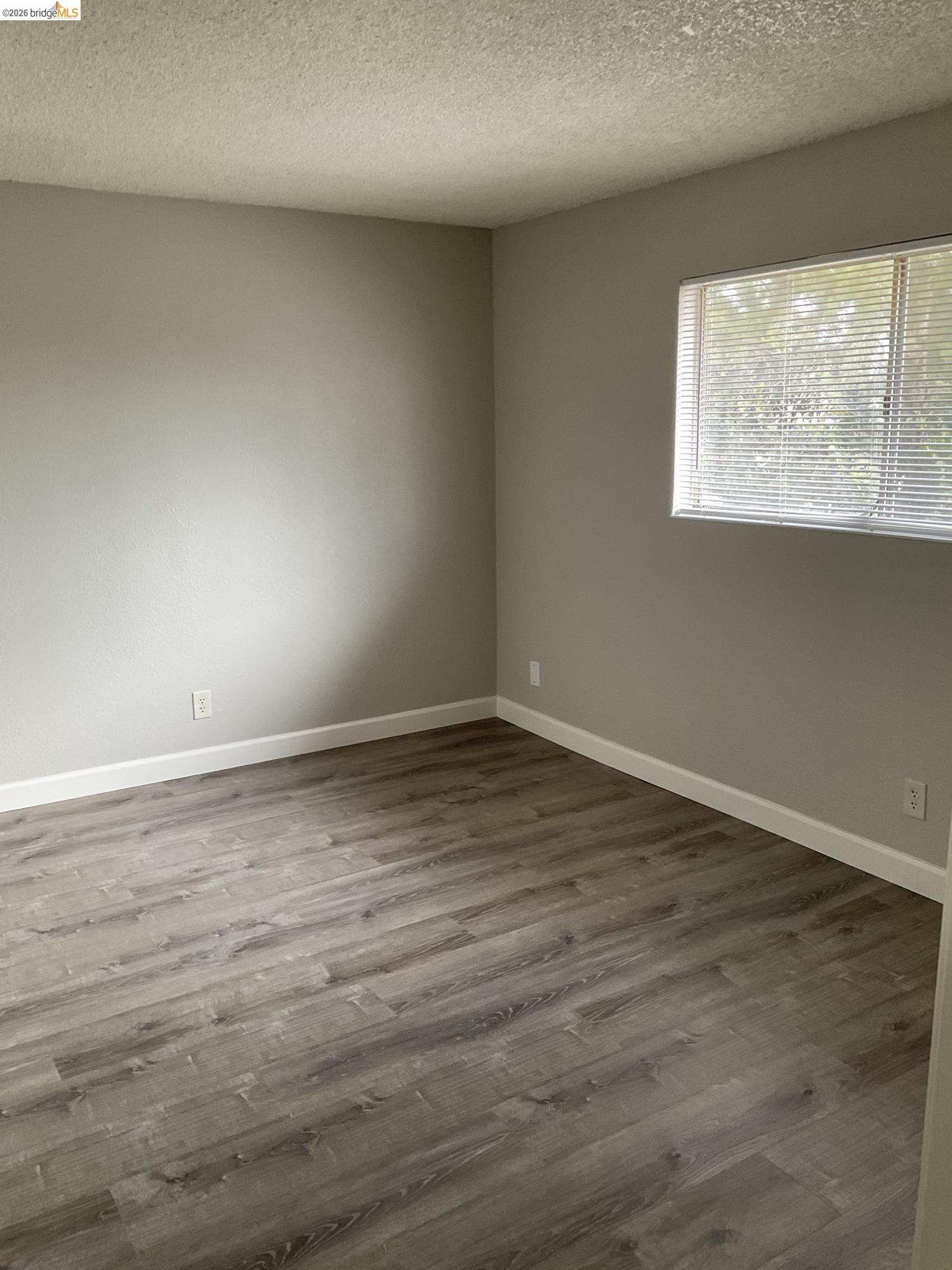 Detail Gallery Image 8 of 9 For 1202 Sycamore Drive #3,  Antioch,  CA 94509 - 2 Beds | 1 Baths